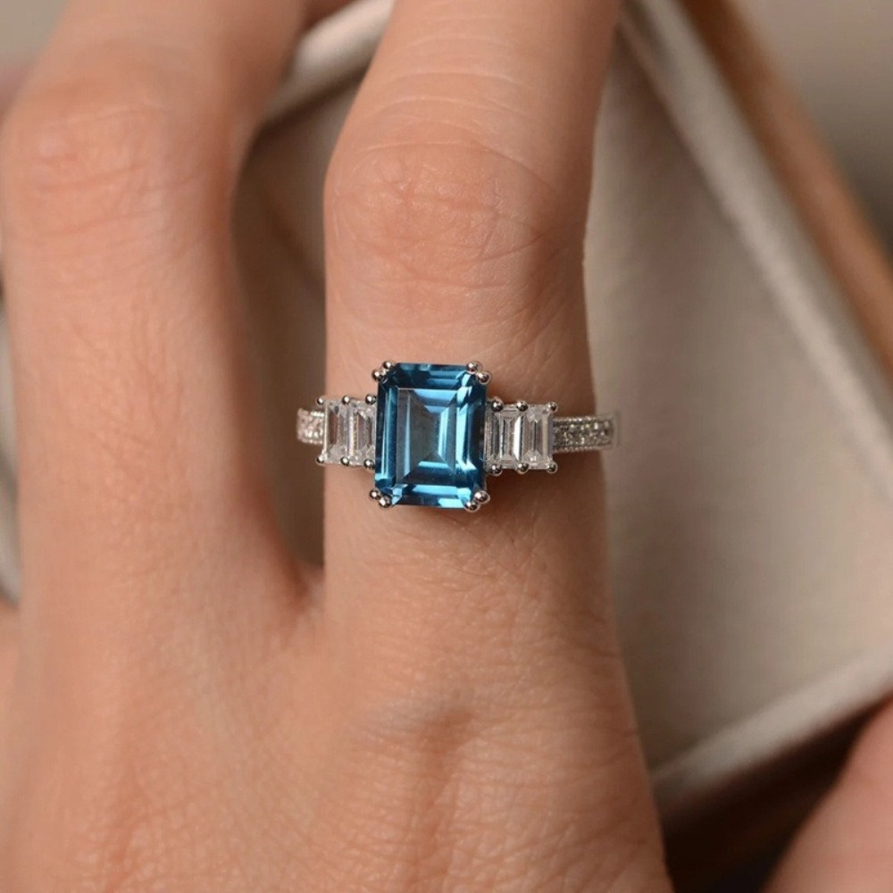 S925 Sterling Silver Emerald-Cut Blue Gemstone Ring
