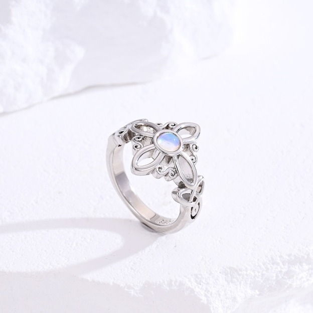 S925 Sterling Silver Celtic Witch Knot Moonstone Ring