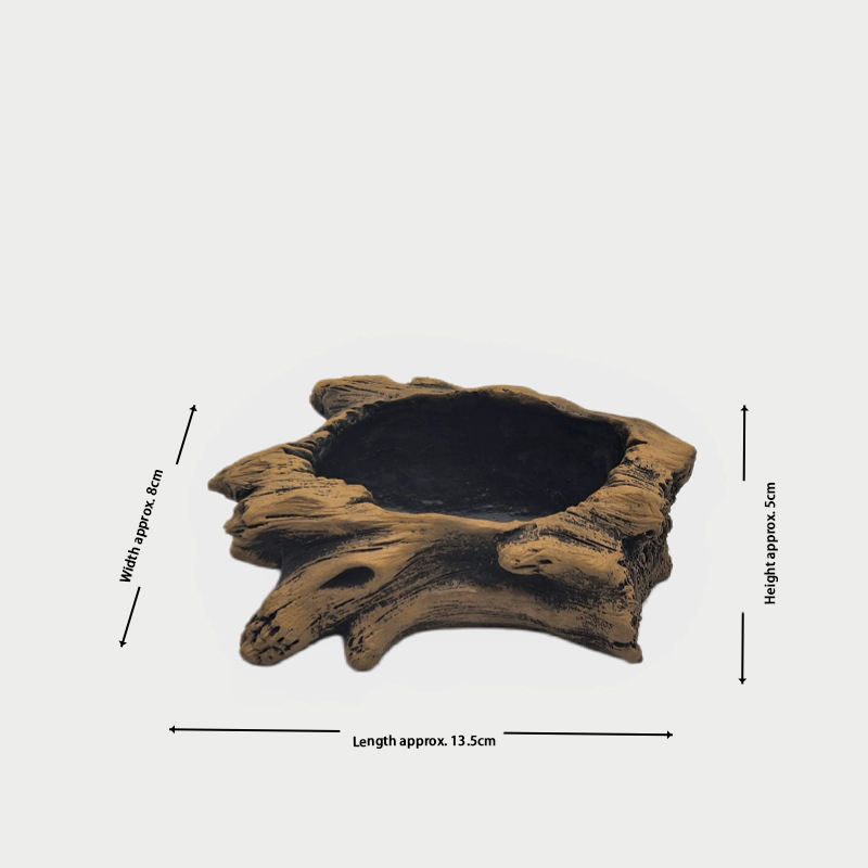Reptile food and water bowls, driftwood-shaped landscaping bathtubs, small pet fruit puree feeding bowls