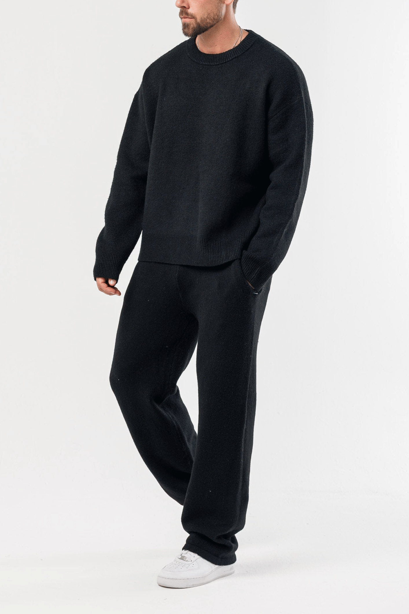 Men’s Classic Knit Sweater Set – Everyday Comfort Outfit