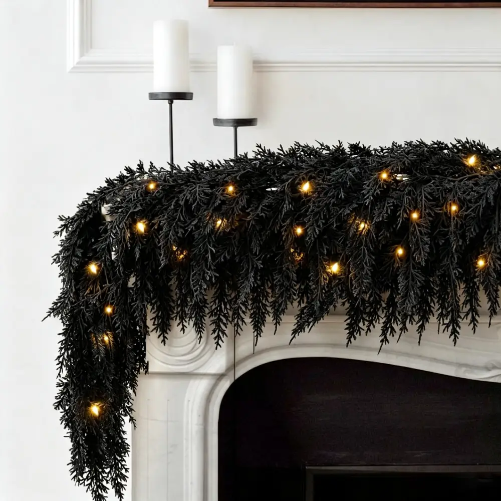 🔥2026 HOT SALE🔥Pre-lit Halloween Black Cedar Garland