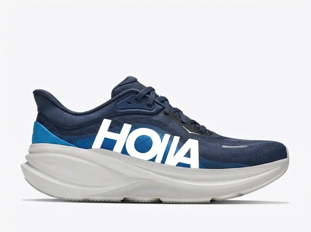 Daily training running shoes