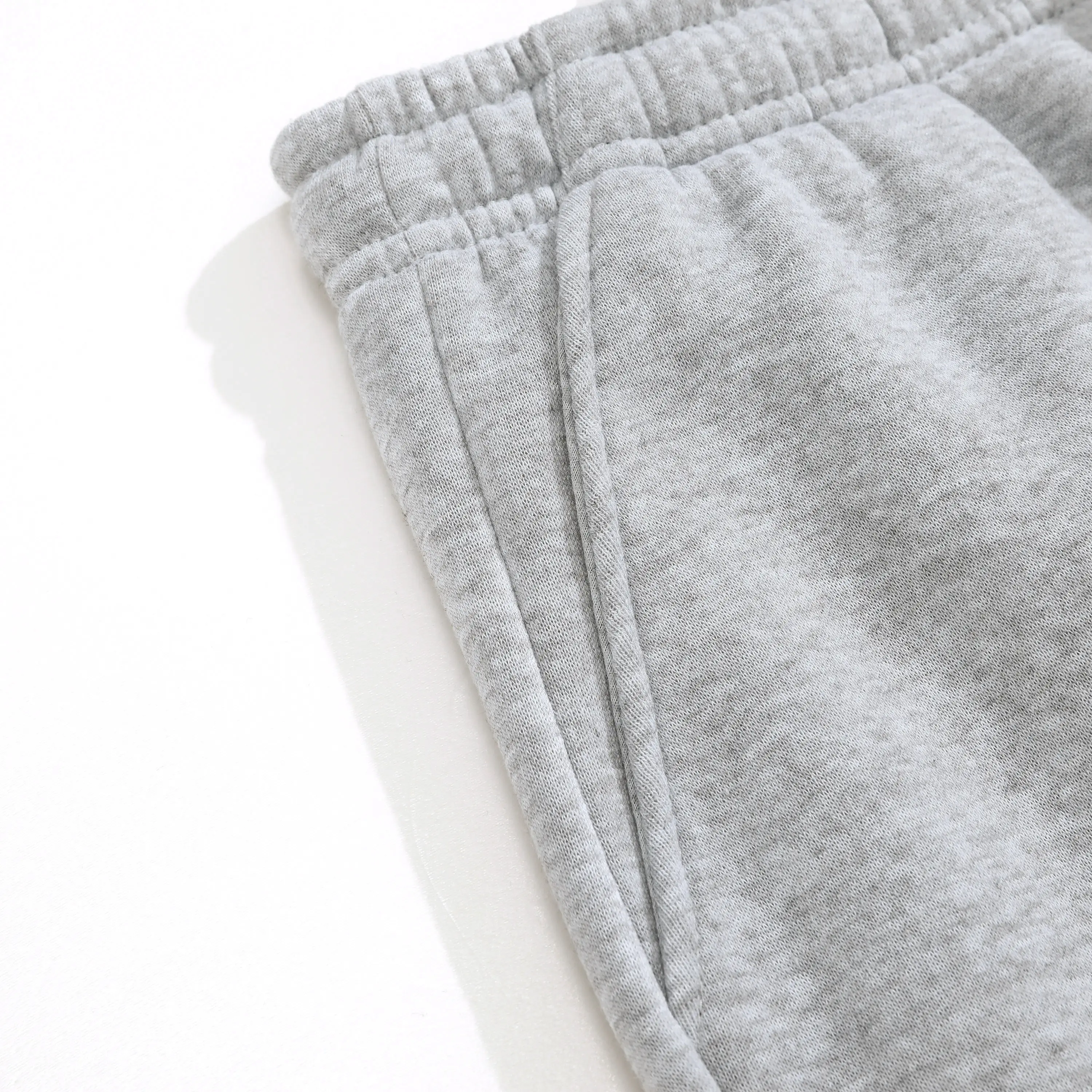 2-pack; Men&rsquo;s knit long pants for autumn/winter, comfortable and warm. Available in 2-pack and single item options.