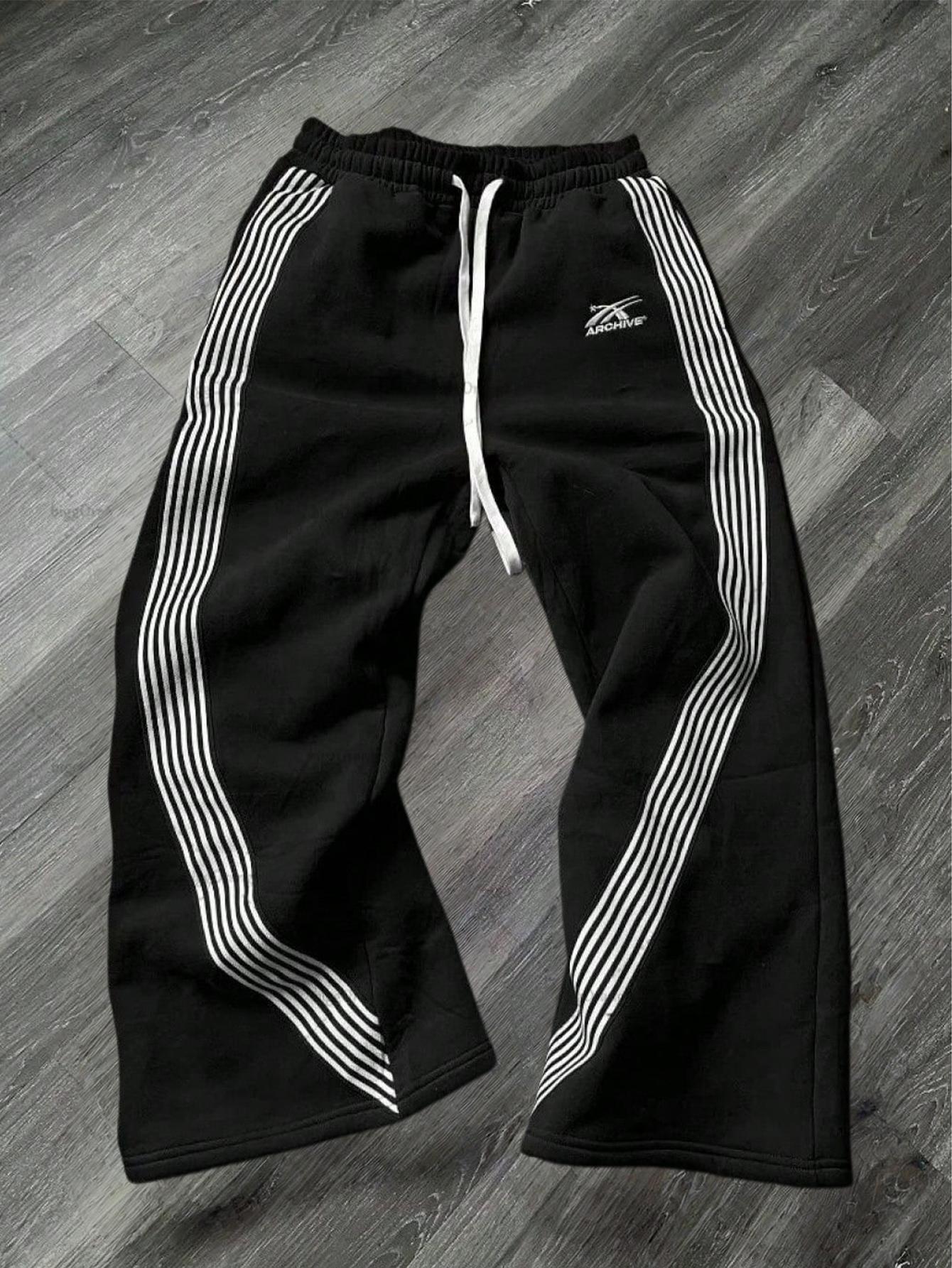 Men’s two-pack athletic sweatpants with side stripes — embroidered drawstring straight-leg long pants; American high-street retro loose casual long pants Men’s two-pack athletic sweatpants with side stripes — embroidered drawstring straight-leg long pants; American high-street retro loose casual long pants