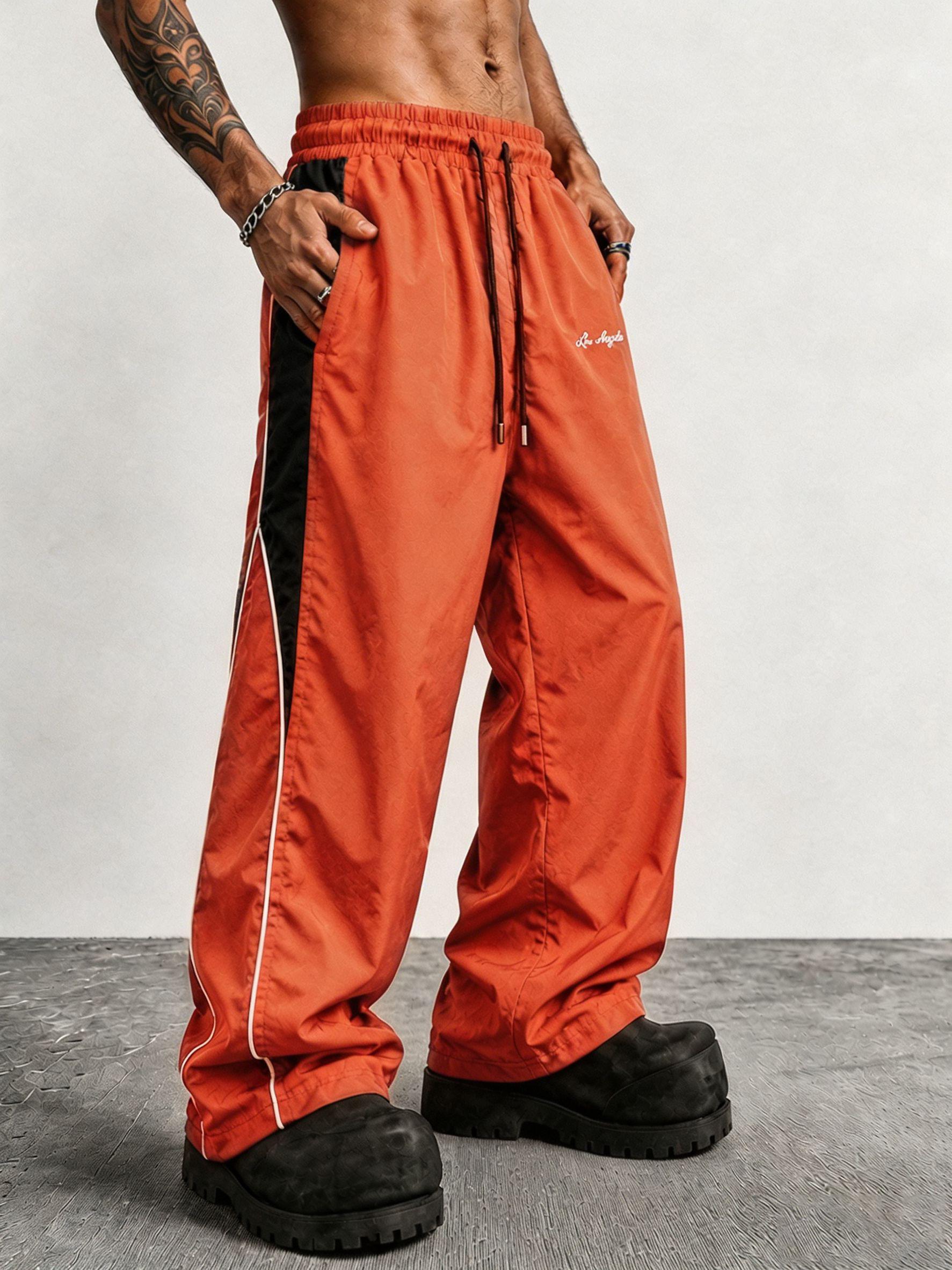 Men's contrasting color reflective strip wide-leg casual pants, pendant smooth fabric, side stripes, American high street style, daily commuting adaptation, trendy and versatile personality