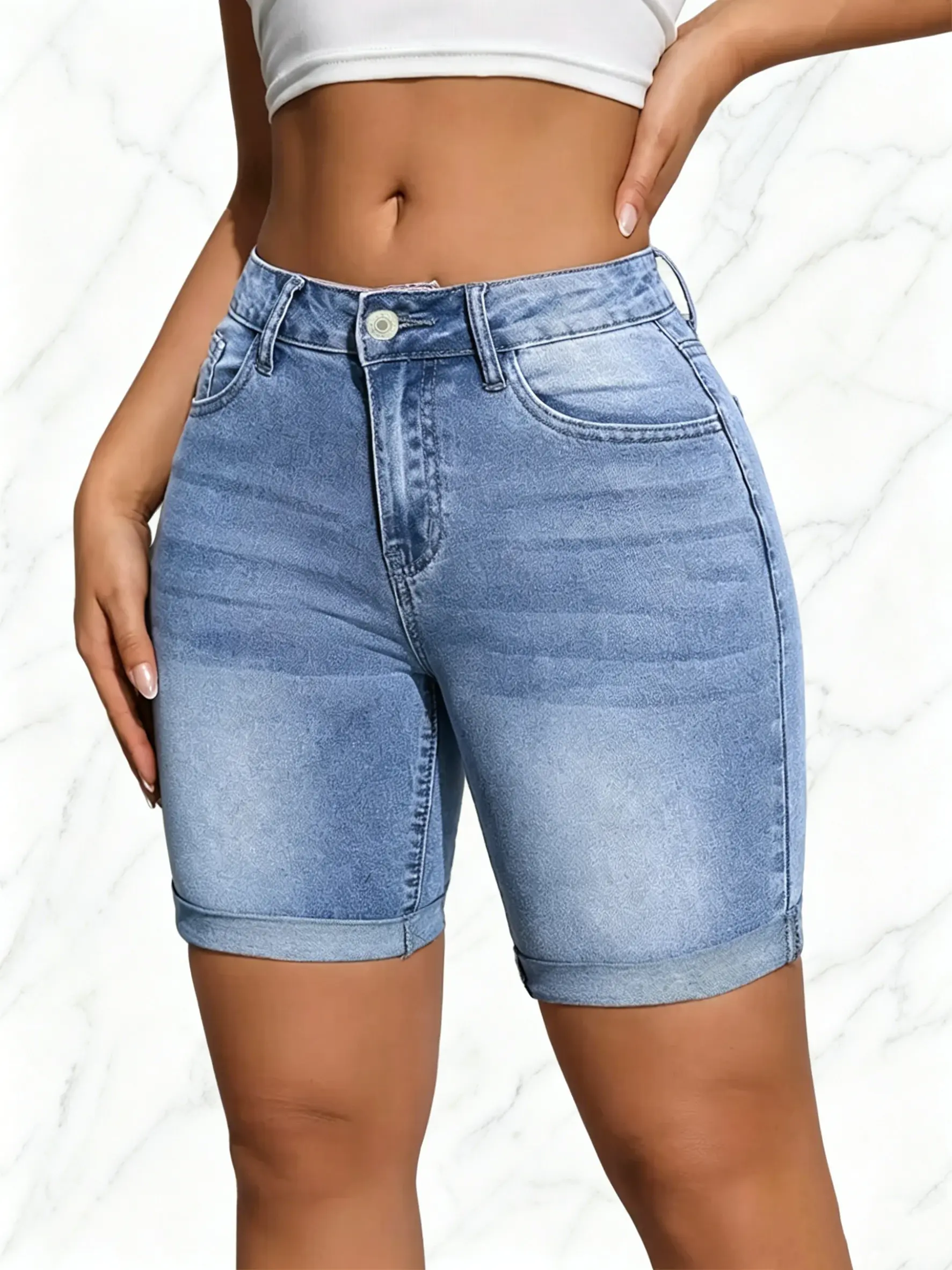 Women’s washed slim-fit jeans with pockets; casual, fashionable shorts; women’s summer bottoms; everyday women’s wear; comfortable casual shorts.Summervibes Women’s washed slim-fit jeans with pockets; casual, fashionable shorts; women’s summer bottoms; everyday women’s wear; comfortable casual shorts.Summervibes