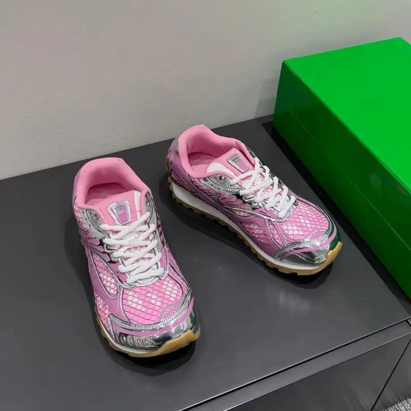 Women's casual flat canvas sneakers