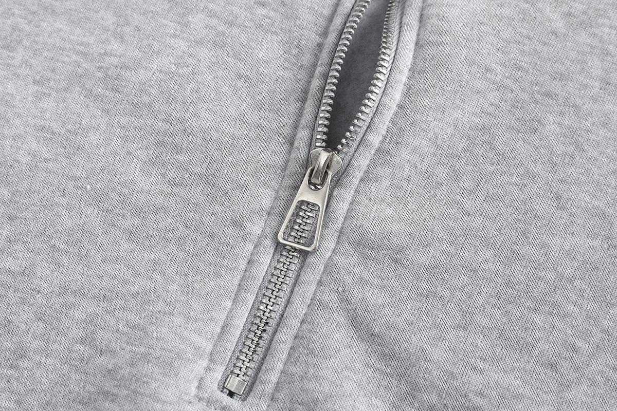 Men’s half zip stand collar sweatshirt — soft, breathable fabric; loose long sleeves; pullover design. A versatile wardrobe staple for everyday commuting, campus life, workouts, outings, walks, dates, weekend errands, and street style looks—an essential p Men’s half zip stand collar sweatshirt — soft, breathable fabric; loose long sleeves; pullover design. A versatile wardrobe staple for everyday commuting, campus life, workouts, outings, walks, dates, weekend errands, and street style looks—an essential p