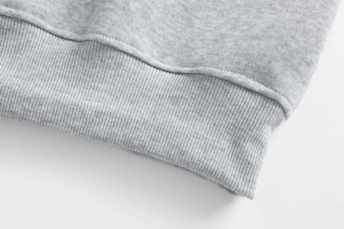 Men’s half zip stand collar sweatshirt — soft, breathable fabric; loose long sleeves; pullover design. A versatile wardrobe staple for everyday commuting, campus life, workouts, outings, walks, dates, weekend errands, and street style looks—an essential p Men’s half zip stand collar sweatshirt — soft, breathable fabric; loose long sleeves; pullover design. A versatile wardrobe staple for everyday commuting, campus life, workouts, outings, walks, dates, weekend errands, and street style looks—an essential p