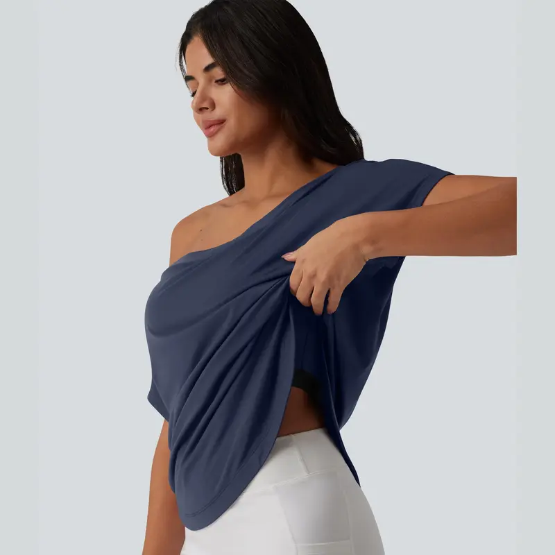 Quick-dry yoga top with built-in bra