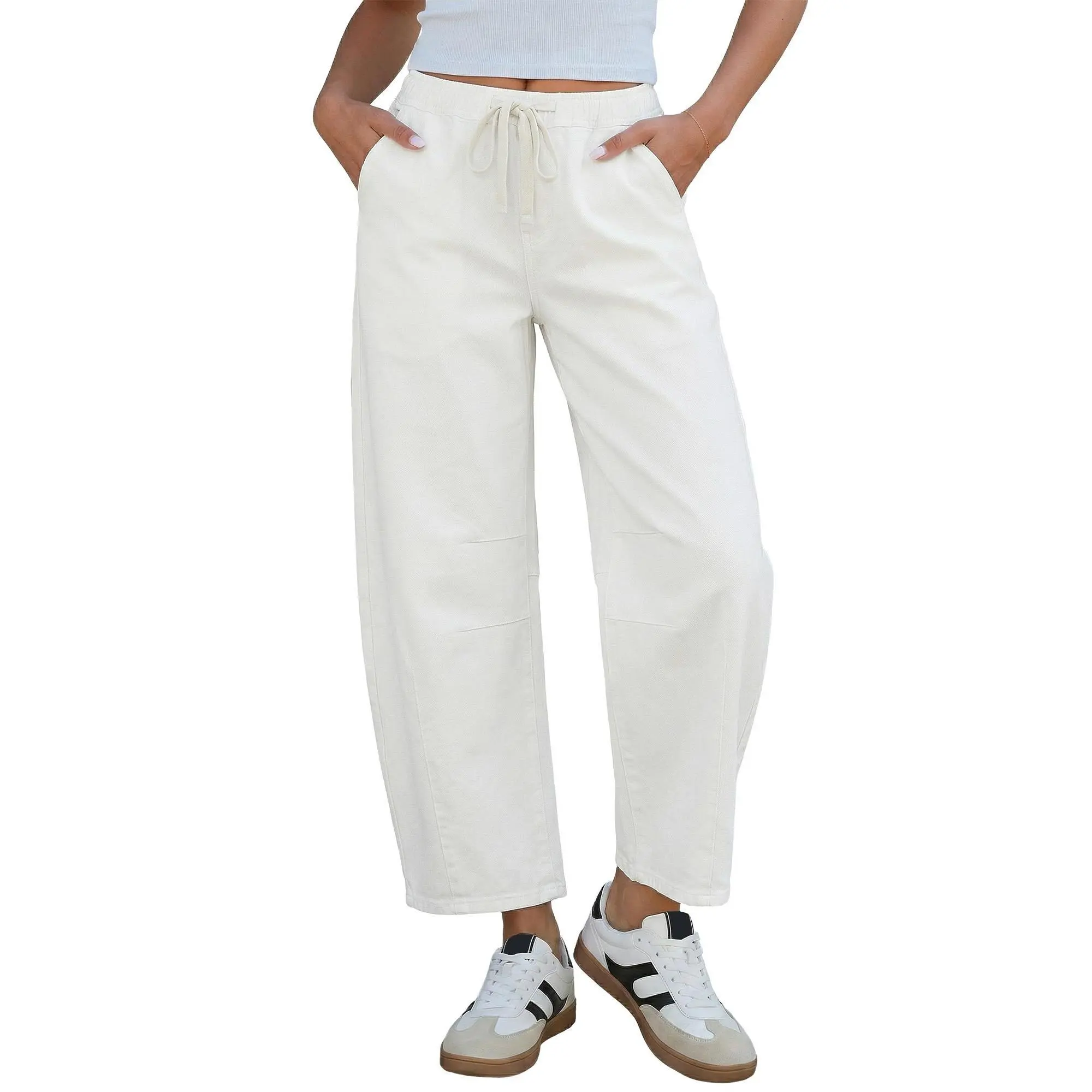 Women's straight-leg jeans