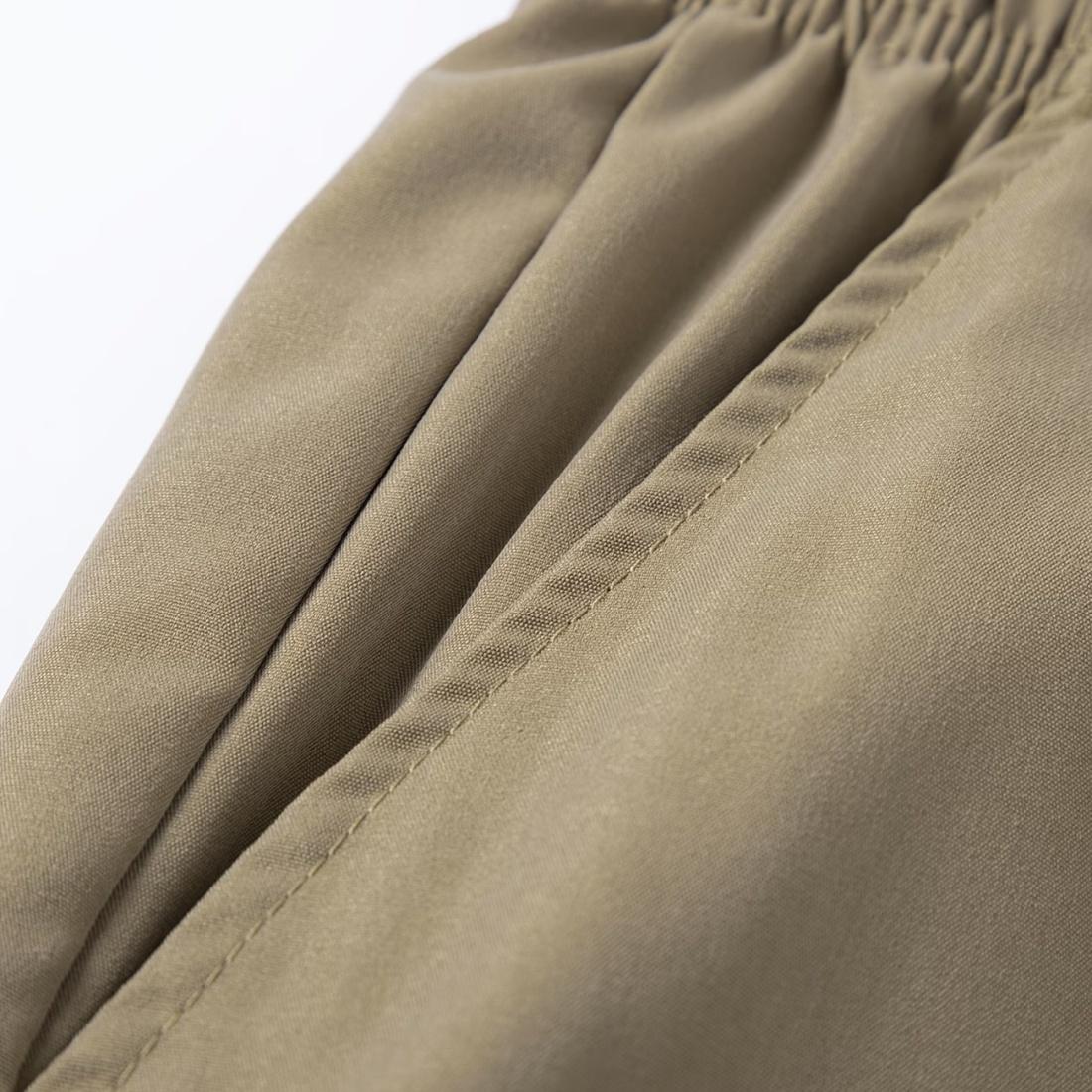 Men&rsquo;s solid-color cargo pants available in 1- or 2-pack options, featuring multiple pockets, a faux zipper design, and no back pockets. Made from a new 140 g fabric that is breathable, they are available in various colors and ideal for hiking and camping