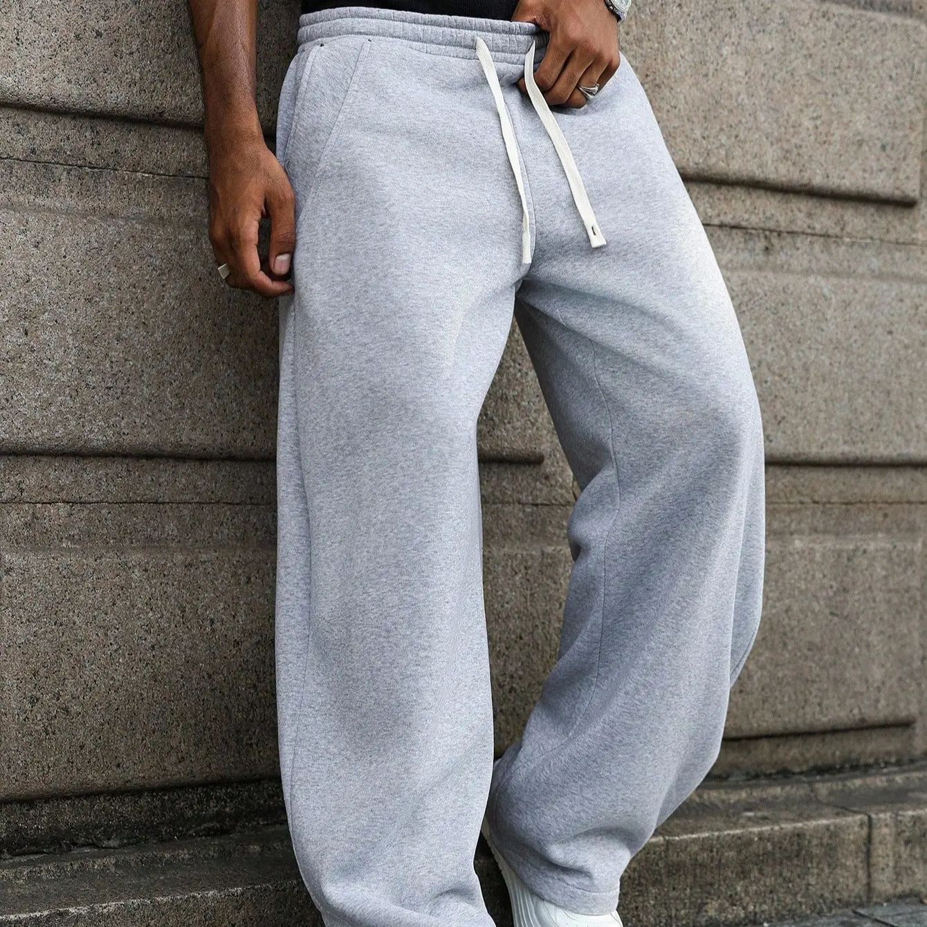 Men's loose-fitting sportswear