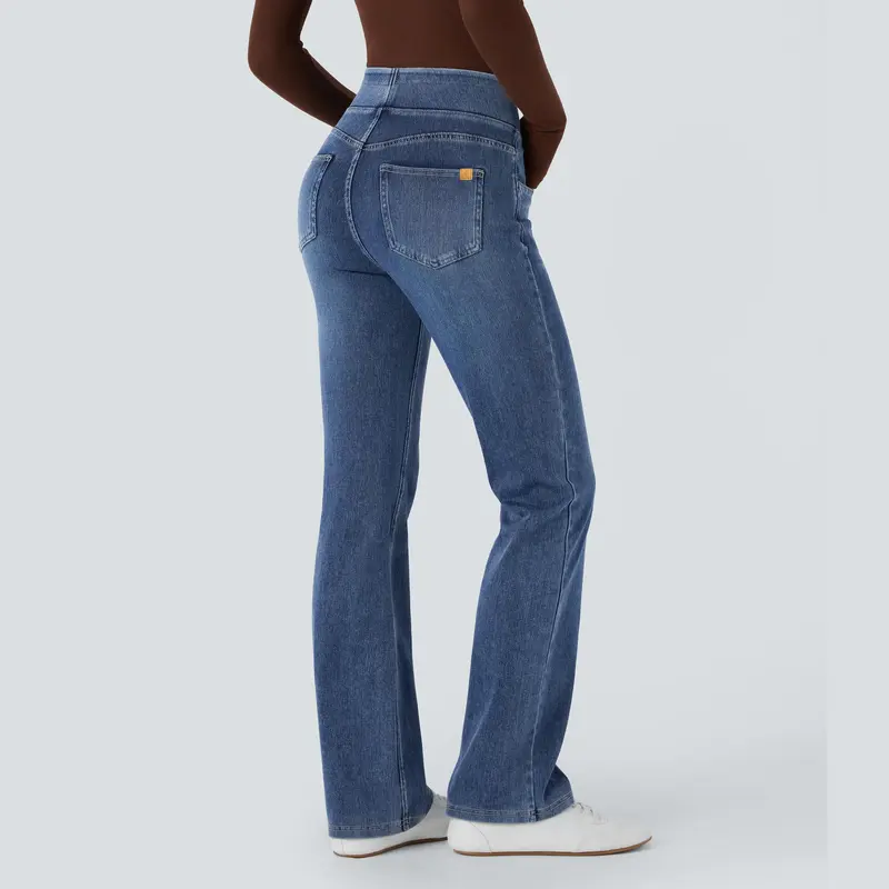 High-waisted, washed, casual slight-flare jeans with pockets