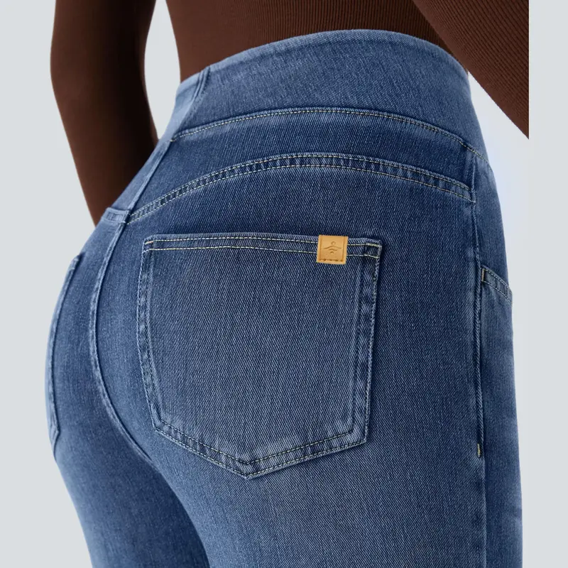 High-waisted, washed, casual slight-flare jeans with pockets
