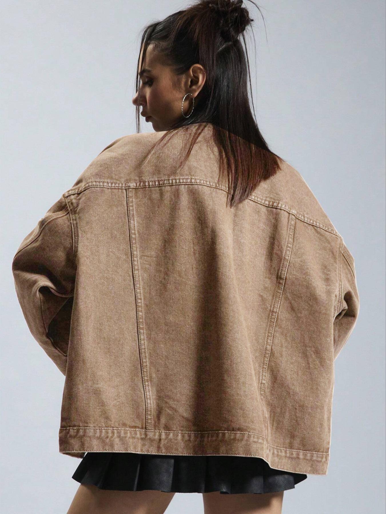 Women's Plain Button-Front Drop-Shoulder Fitted Denim Jacket Coats, Casual Long-Sleeve Collared Pocket Outerwear for Daily Wear, Aesthetic Womenswear Women's Plain Button-Front Drop-Shoulder Fitted Denim Jacket Coats, Casual Long-Sleeve Collared Pocket Outerwear for Daily Wear, Aesthetic Womenswear