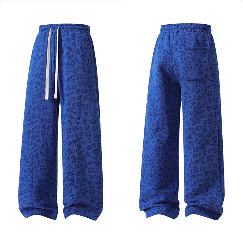 Men’s leopard-print casual trousers with side pockets, lightweight and breathable soft fabric, loose comfortable casual sweatpants, ideal for daily wear and all-year running Men’s leopard-print casual trousers with side pockets, lightweight and breathable soft fabric, loose comfortable casual sweatpants, ideal for daily wear and all-year running