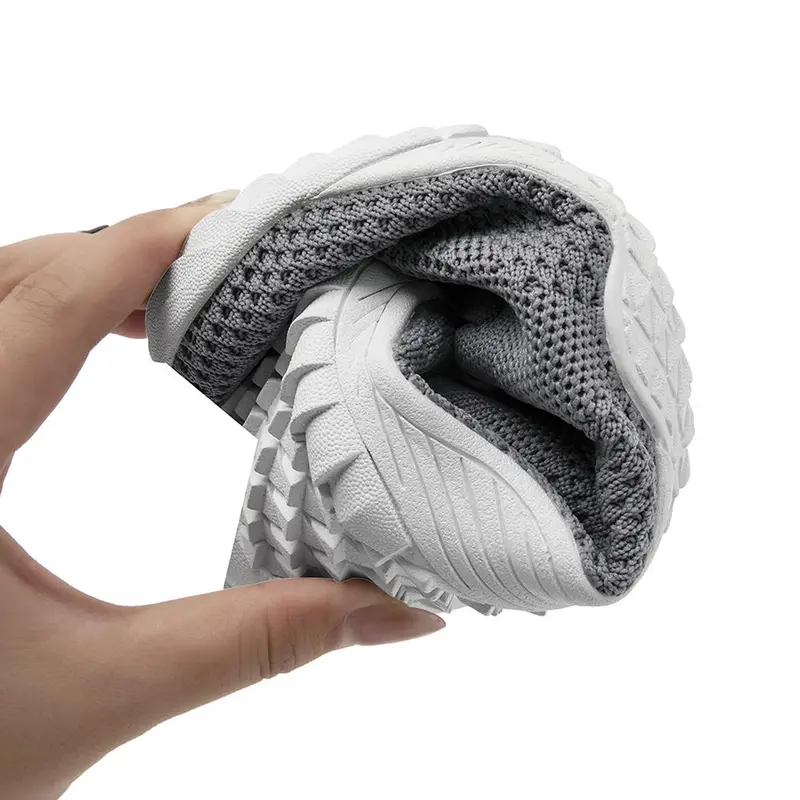 Women's barefoot running shoes