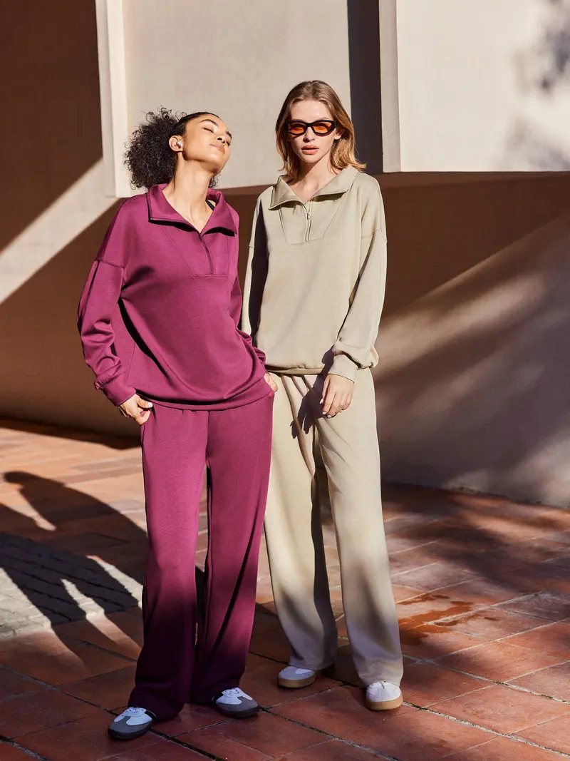 Women's two-piece sportswear set (includes long-sleeve half-zip sweatshirt and athletic pants)