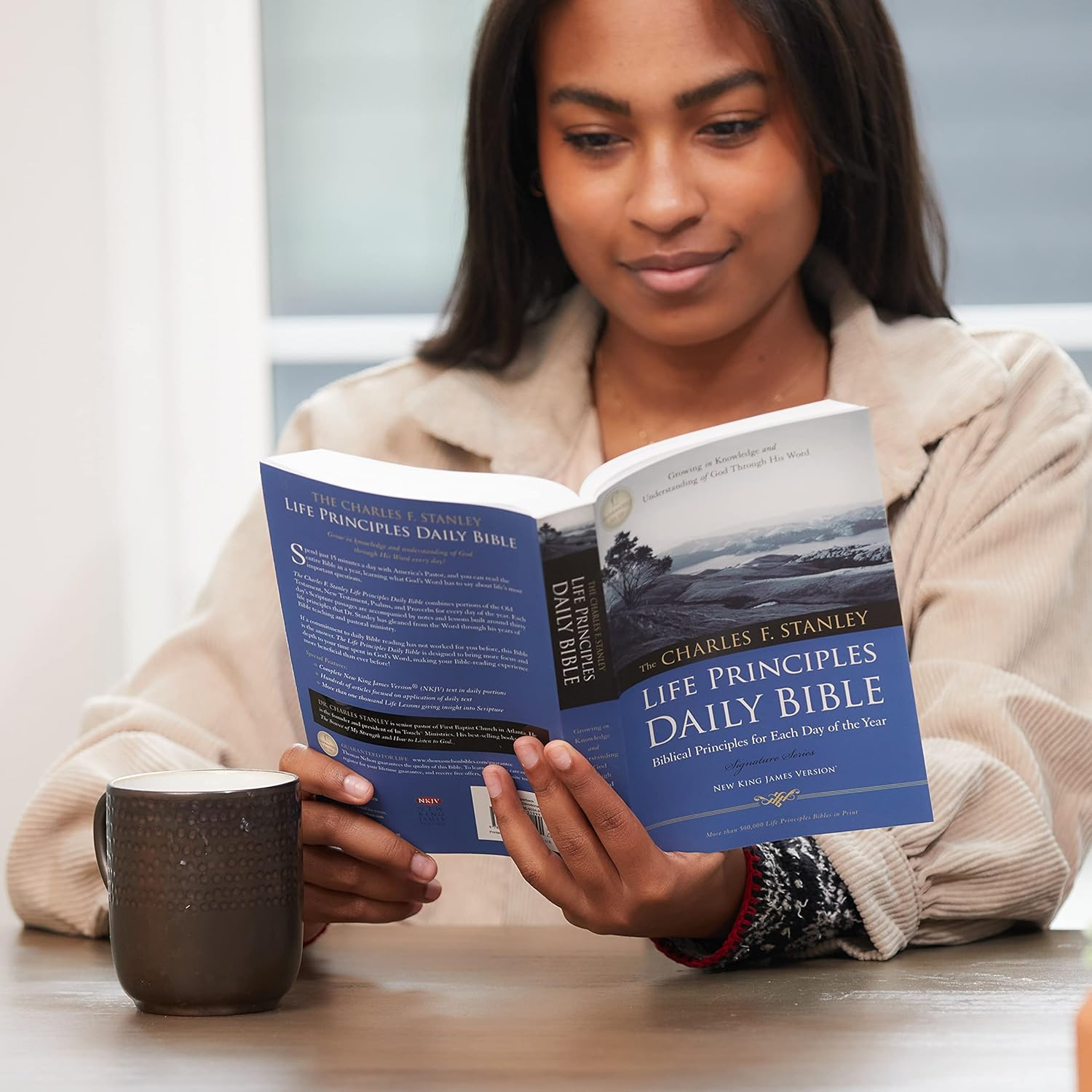 365-Day Devotional Bible | One-Year Daily Reading Plan & Study Guide