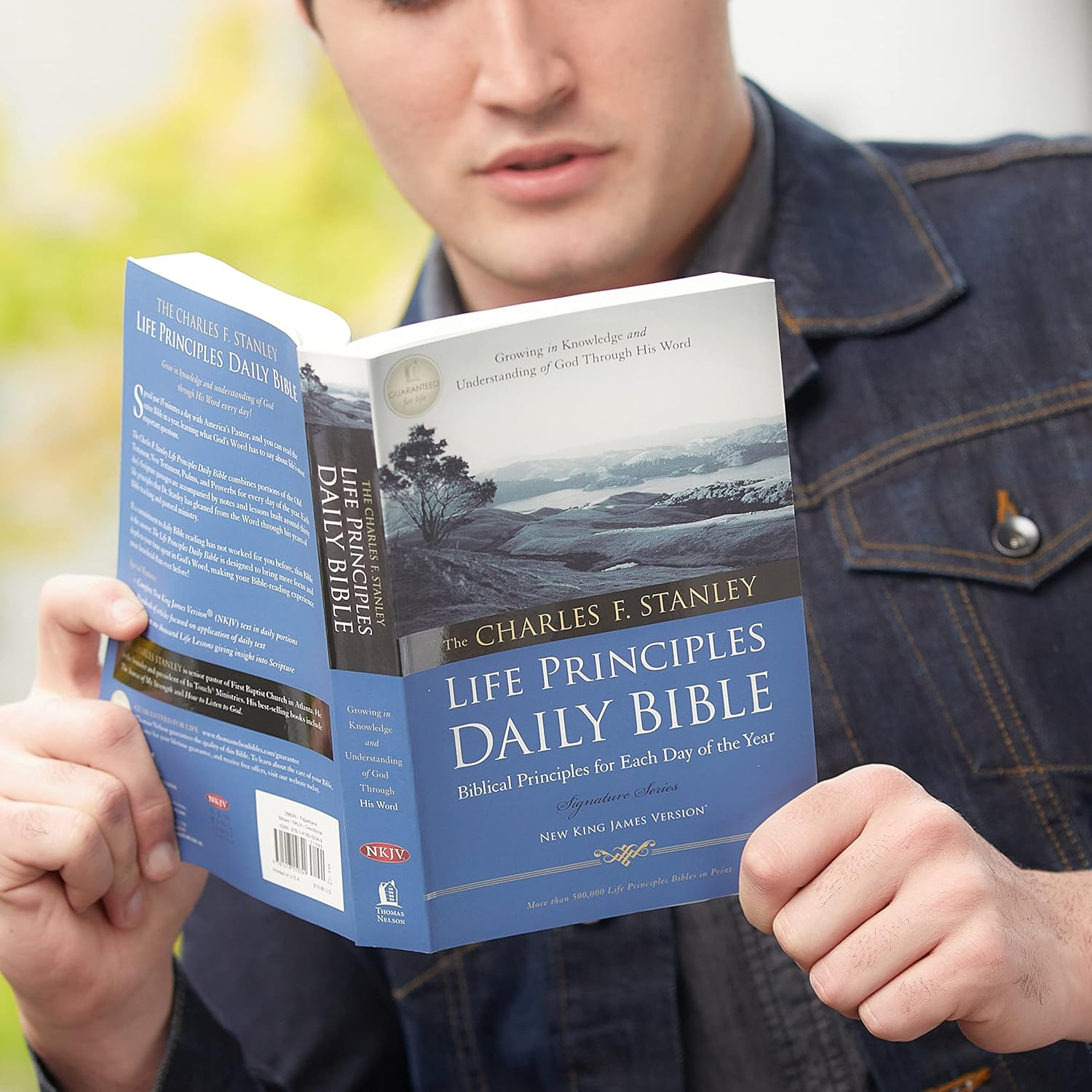 365-Day Devotional Bible | One-Year Daily Reading Plan & Study Guide