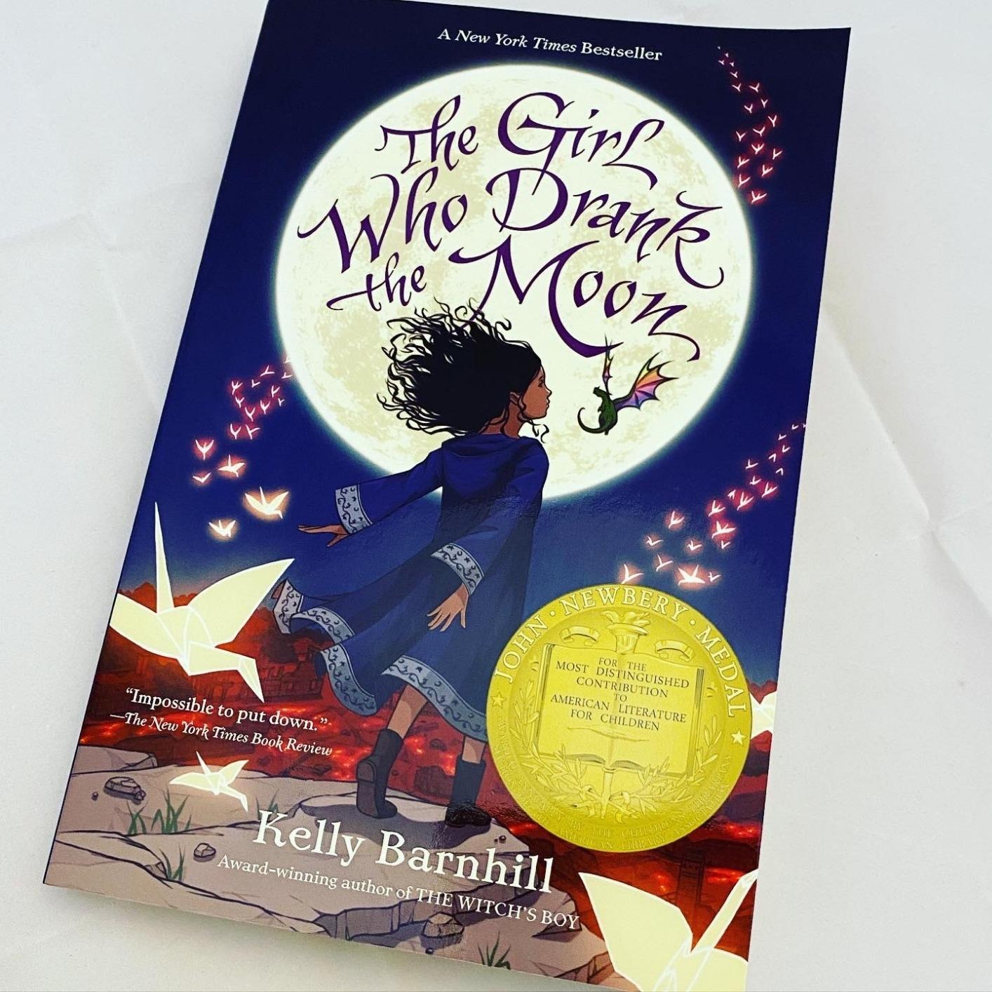 The Girl Who Drank the Moon (Winner of the 2017 Newbery Medal)