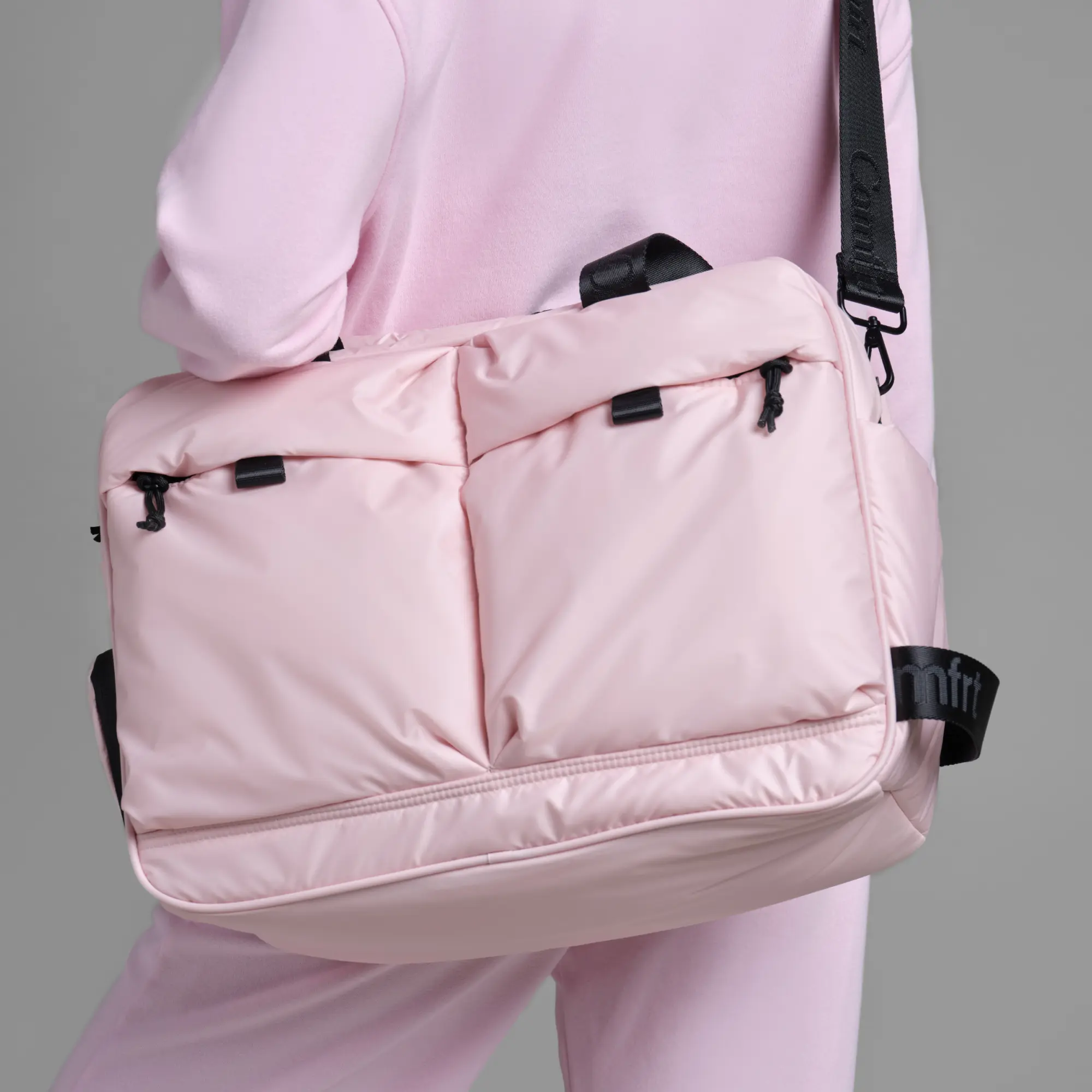 Comfrt Anywhere Bag Gym & Travel Duffel with Shoe Compartment