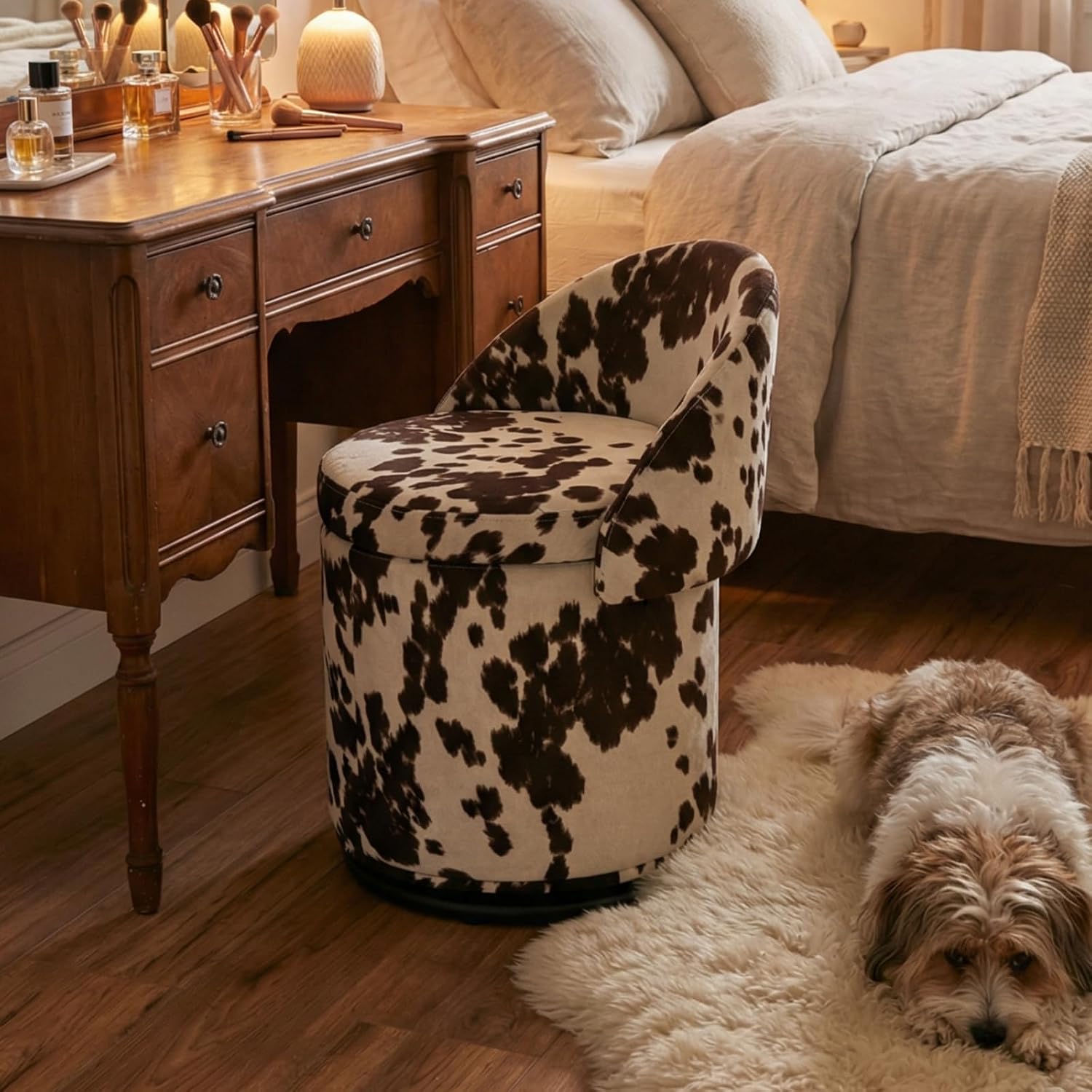 Plush sherpa swivel vanity ottoman with hidden storage, 360° rotating base, stylish compact makeup seat for bedroom and living‑room use.