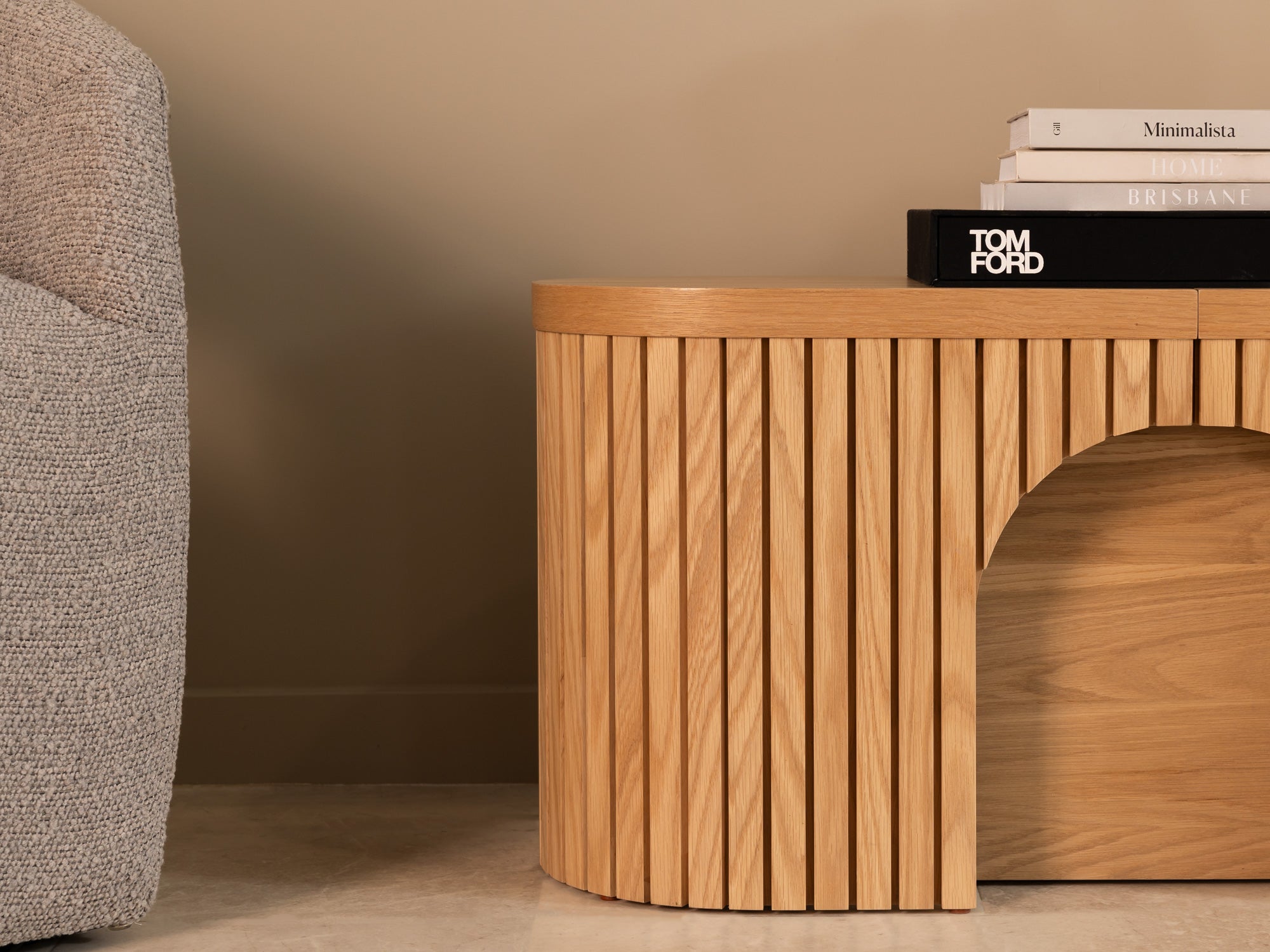 Practical extendable round dining set; storage‑built bench holds extra panels, robust hardwood build, smooth gliding rails and matching premium finishes.