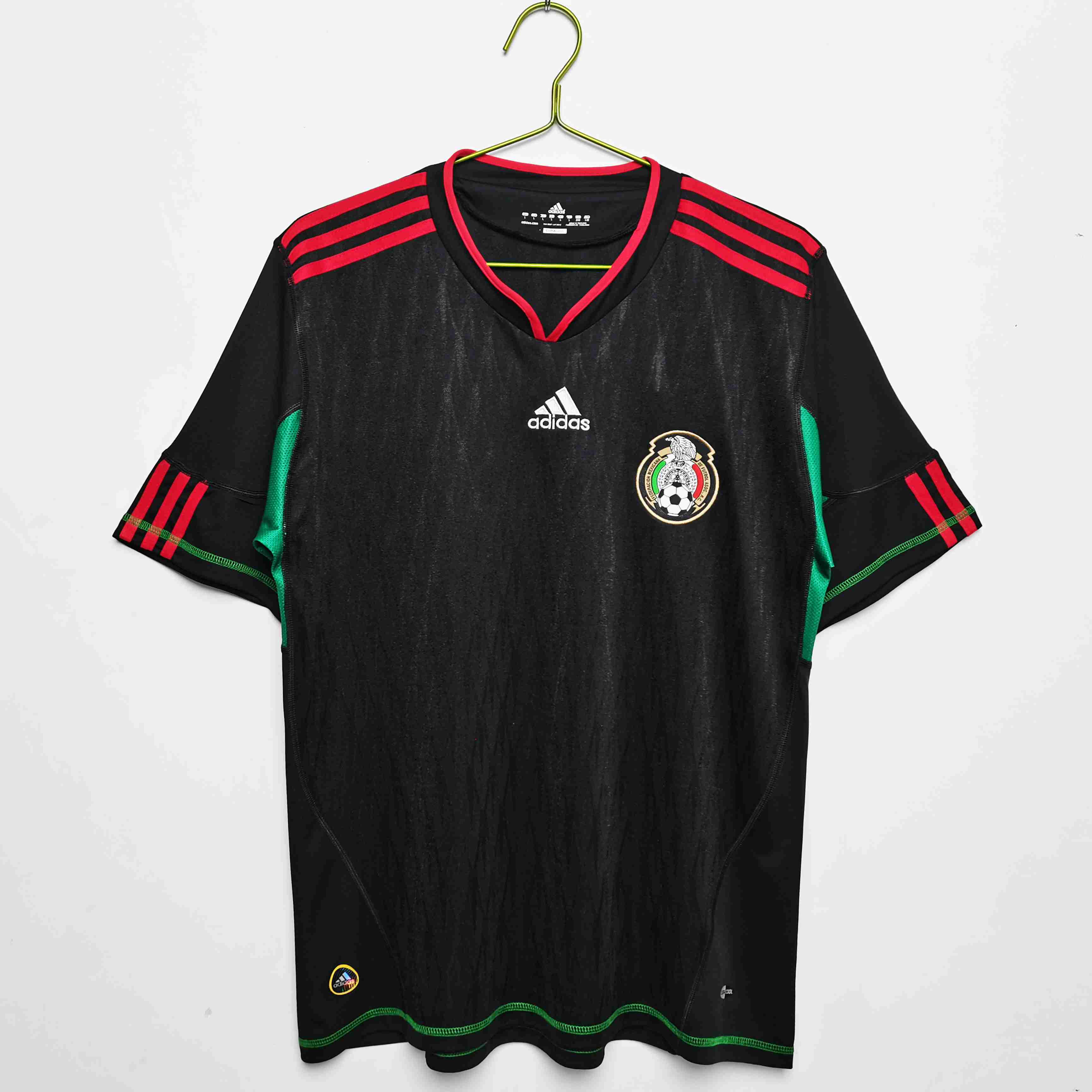 Men's Mexico Away Retro Vintage 2010 Season Jersey-Pro Kit Vault | Brand New 26/27 Sports Jerseys