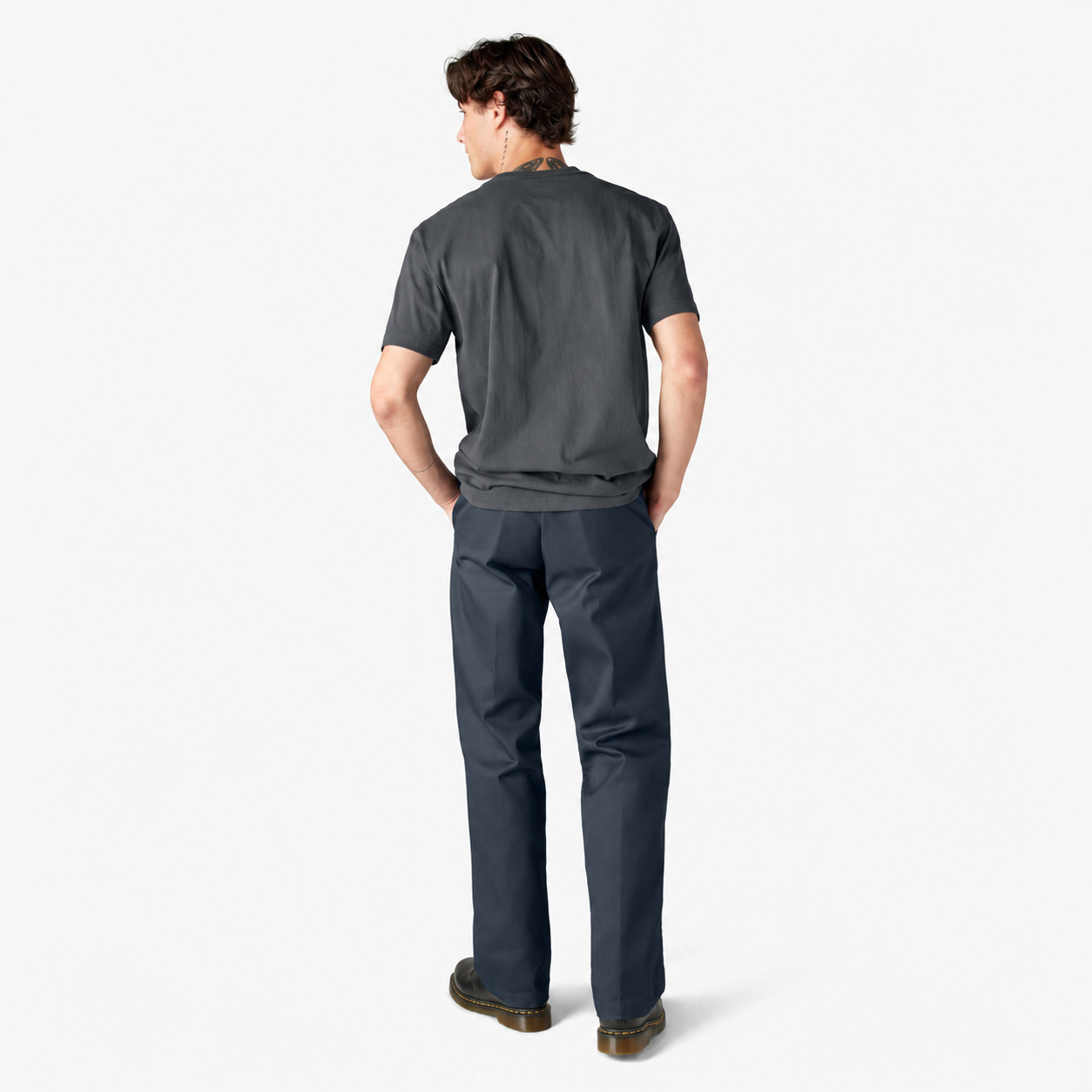 Charcoal gray heavyweight short-sleeve pocket T-shirt back fit