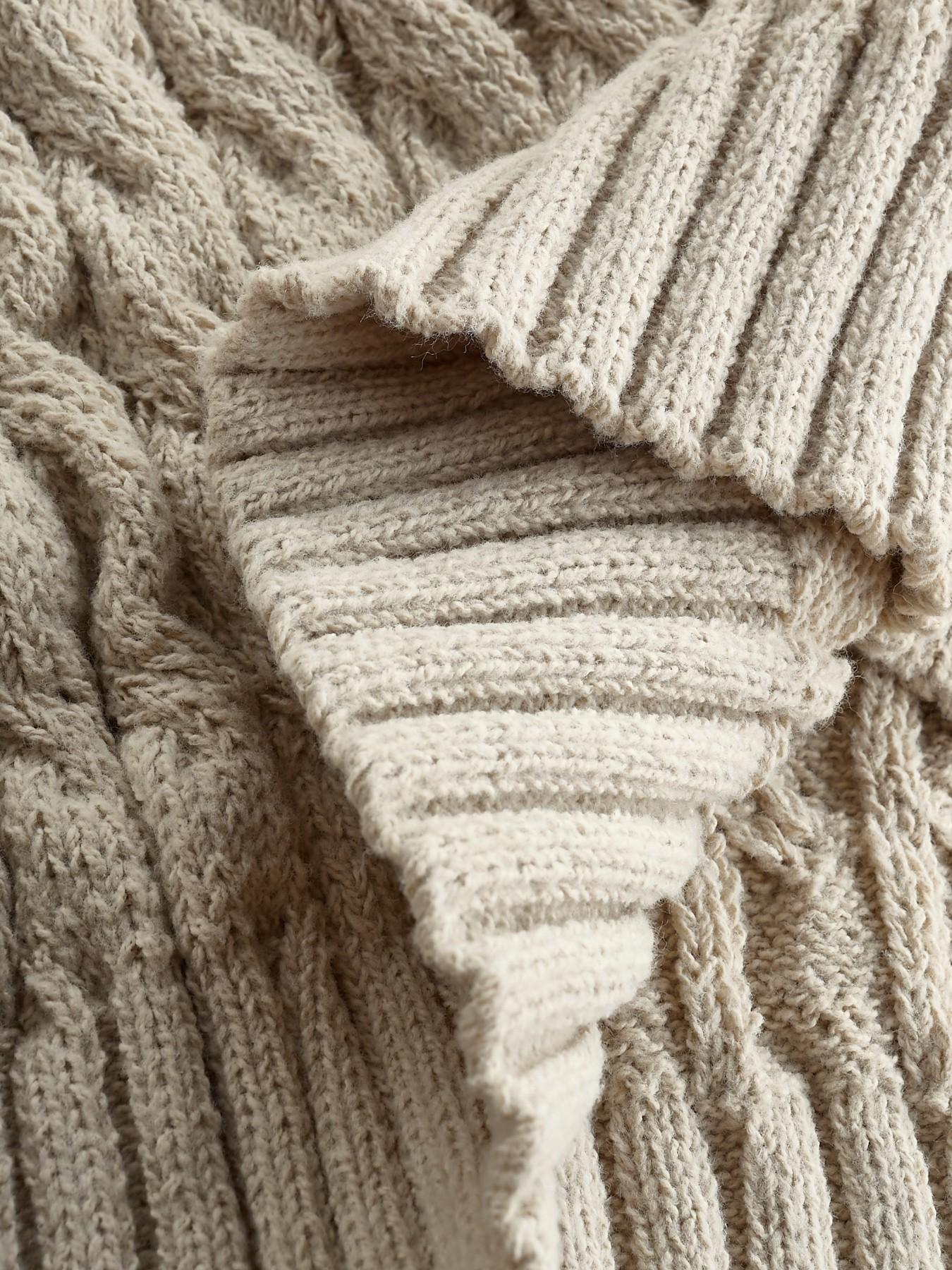 Women's Elegant Cable Knit Long Cardigan