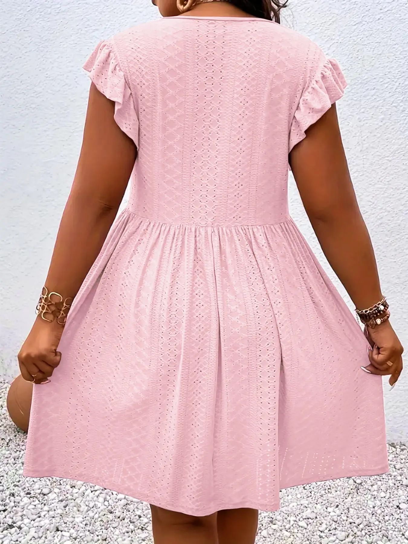 Women's Plus Size Solid Color Hollow Out V-Neck Dress - Casual Summer Chic Mid Dress