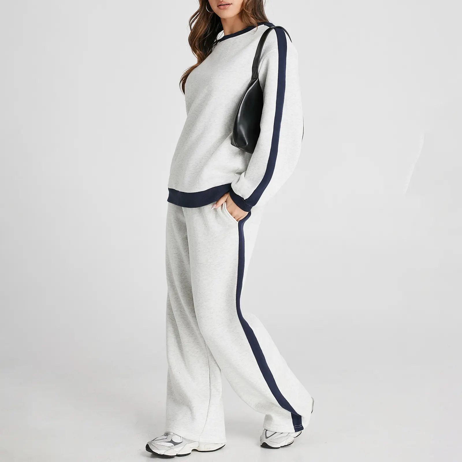 Women's Fleece Sweatsuit 2-Piece Matching Set - Loose Crewneck Sweatshirt & Straight Leg Sweatpants