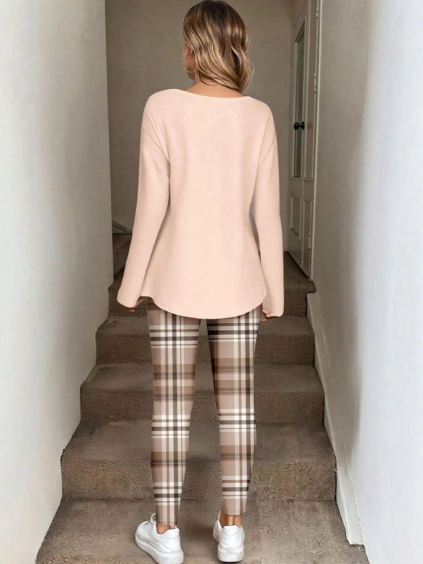 Women's Long Sleeve Top & Plaid Leggings Set