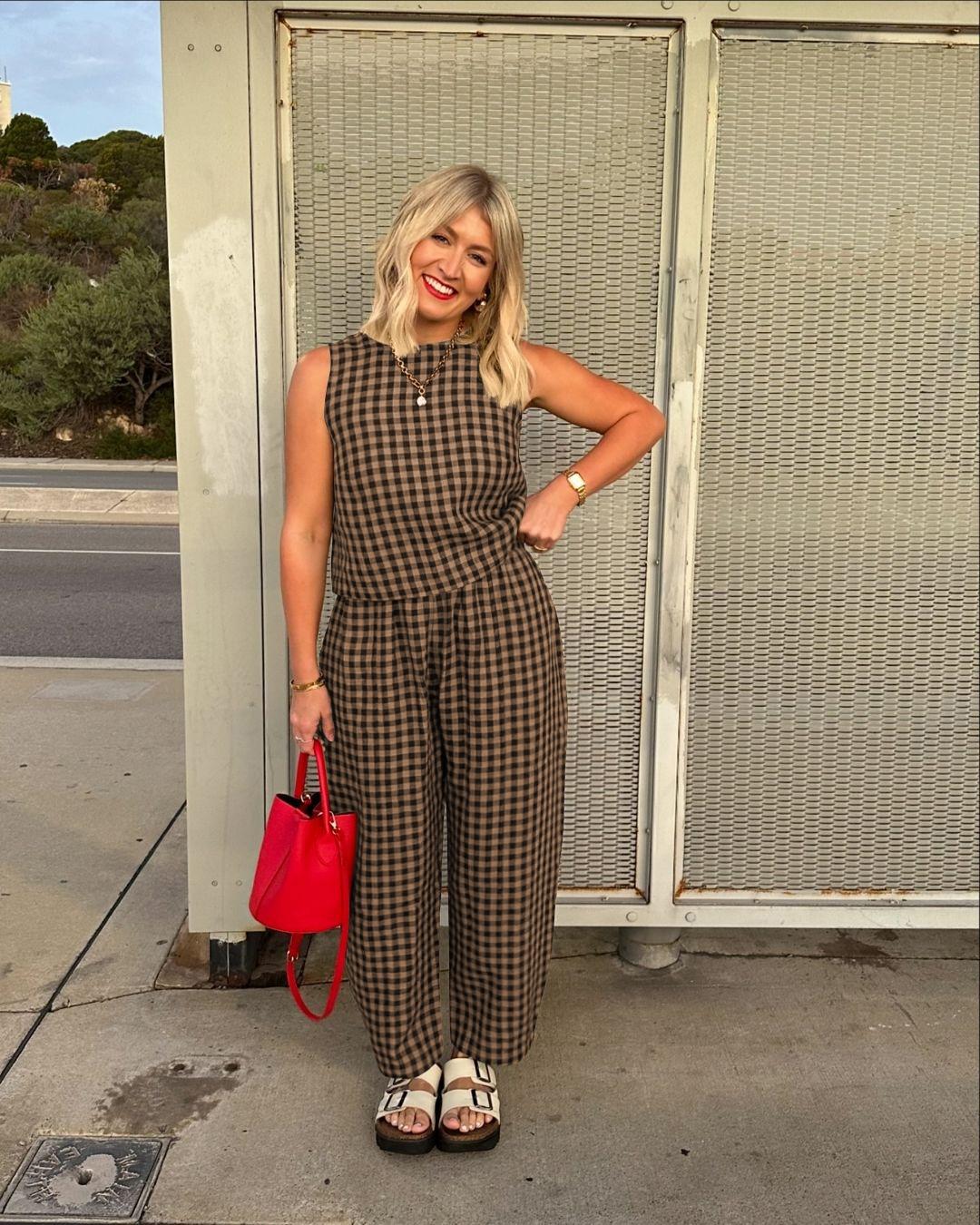 Summer New Women's 2 Piece Set Suits Womenswear Cotton Fabric Plaid Oversized Sleeveless Crop Top Loose Fit Pocket Nine-Tenths Pants, Beach Vacation Casual Daily Wear Clothes Matching Set Outfit