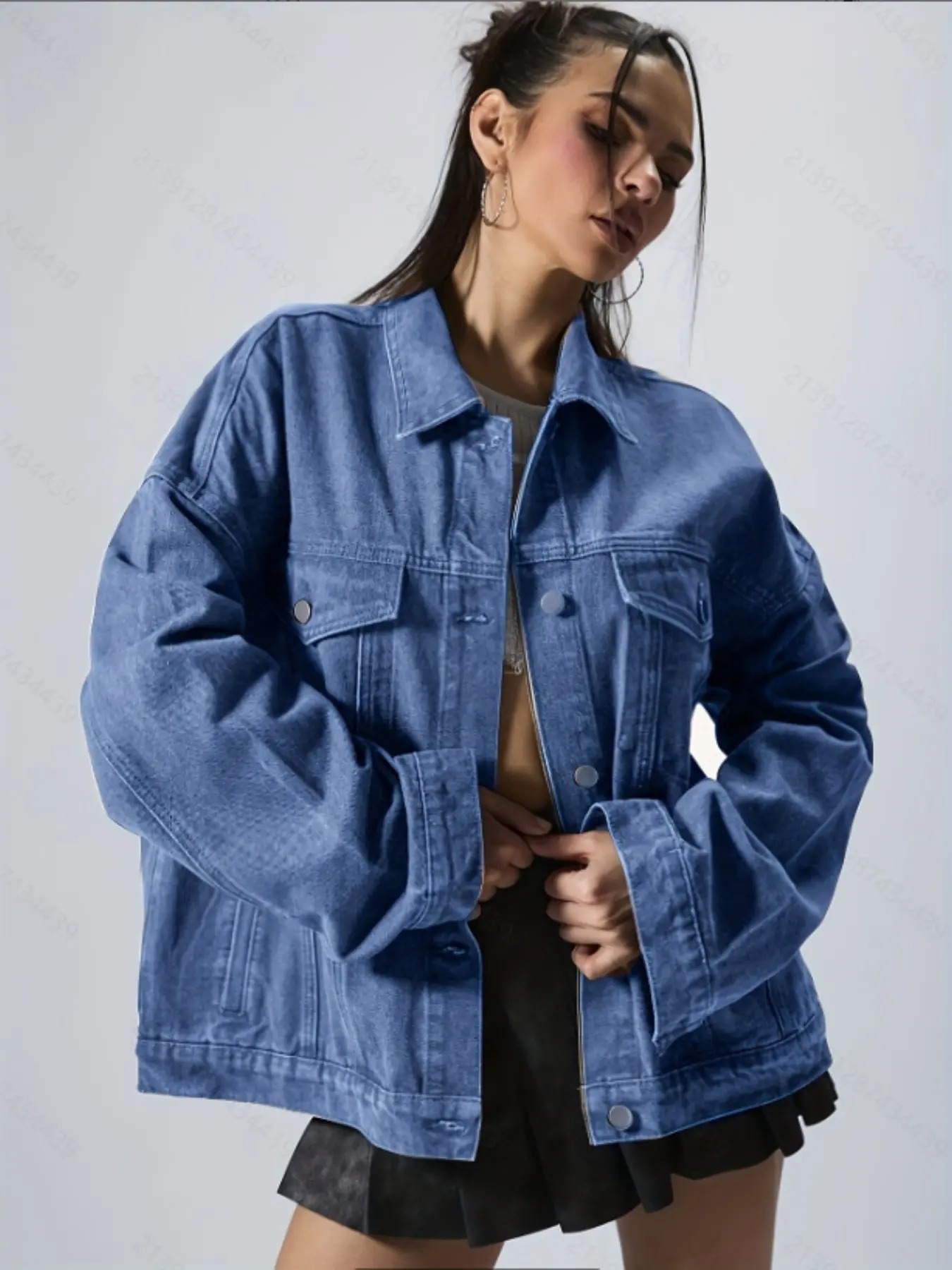 Women's Basic Button Front Denim Jacket Casual Collared Long Sleeve Drop Shoulder Fitted Outerwear with Pockets