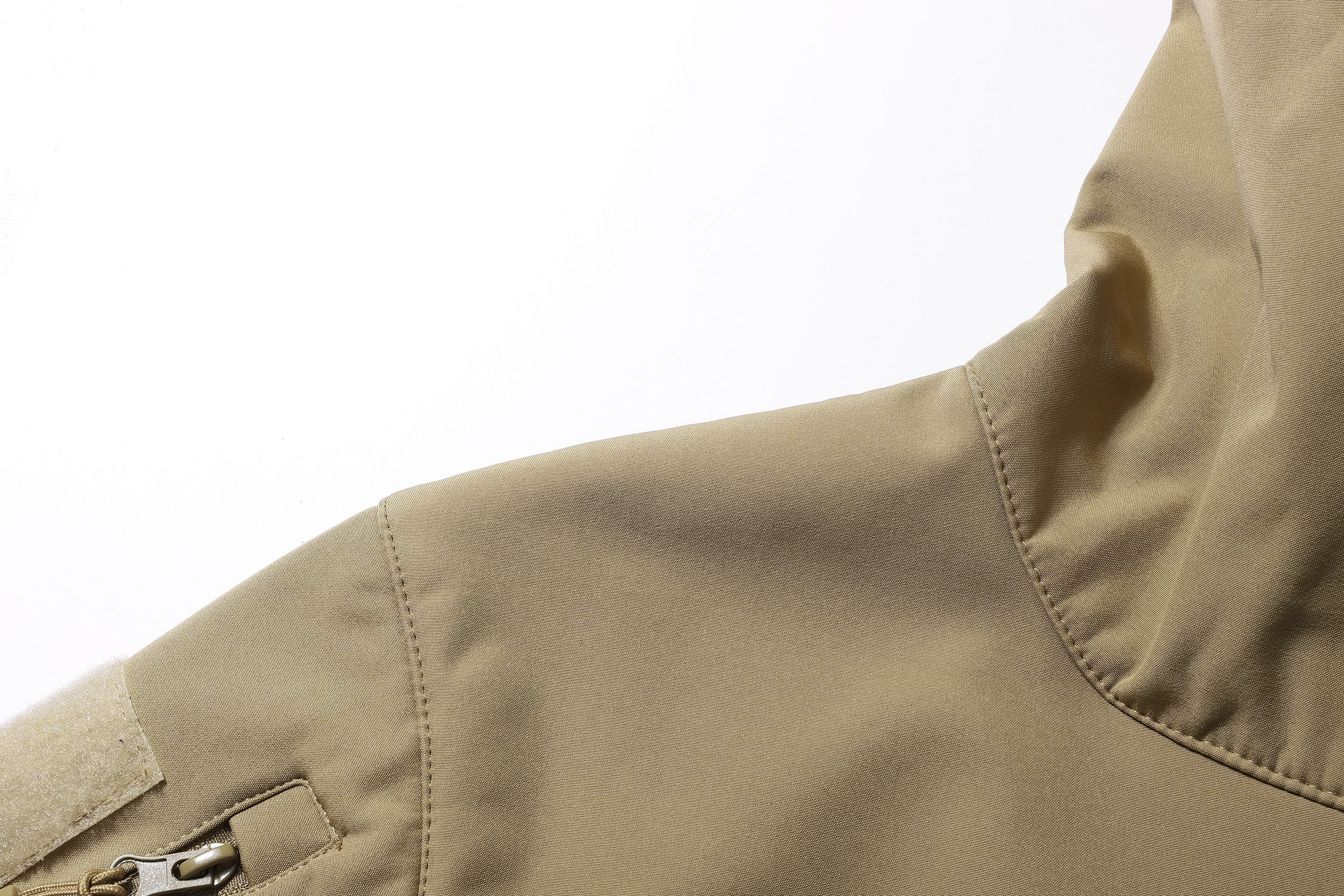 Men's Fitted Woven Hooded Jacket – Water-Resistant Outdoor Coat with Multi Zipper Pockets