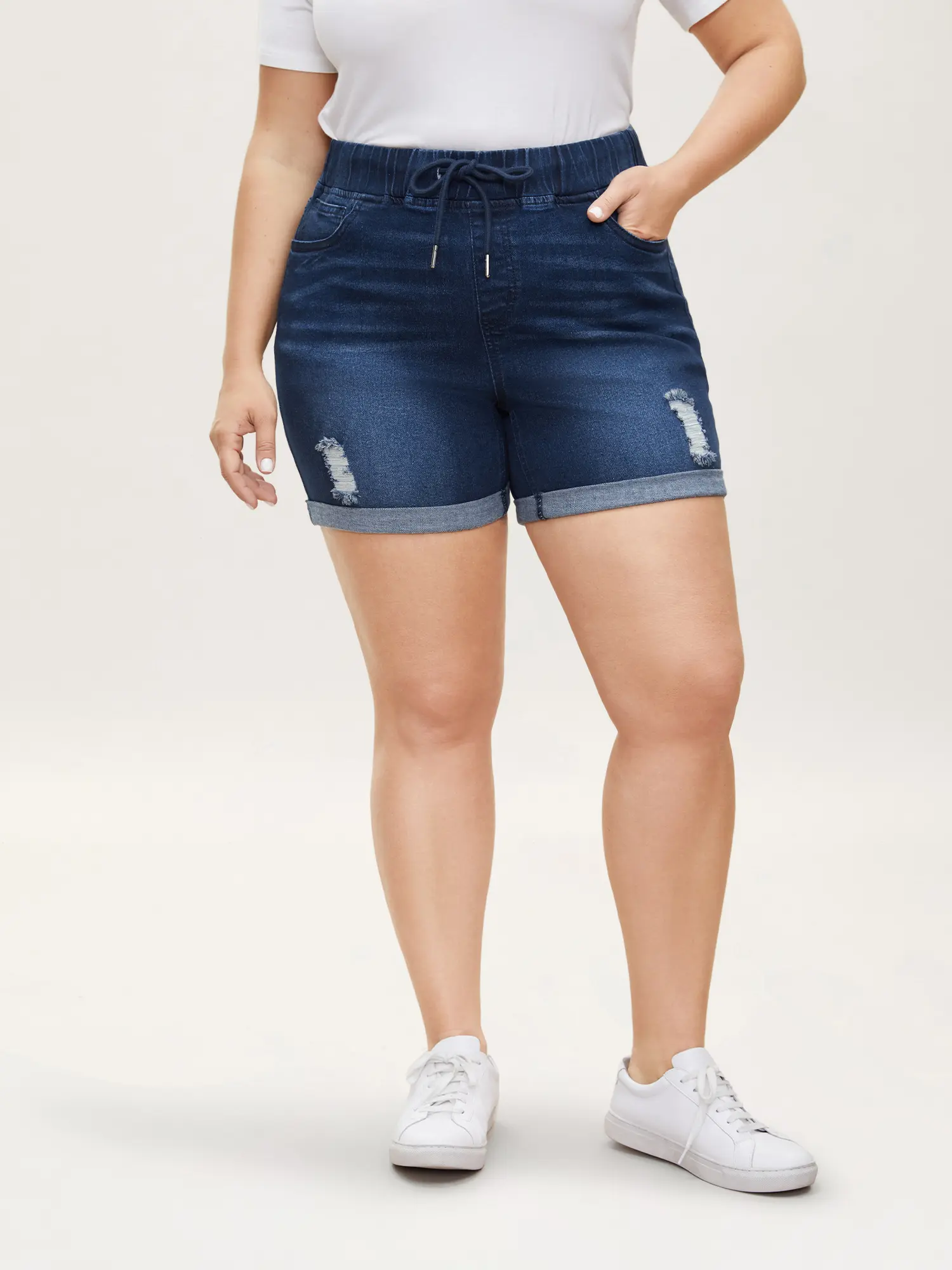 Women's Plussize Pull-On Drawstring Elastic Waist Denim Shorts