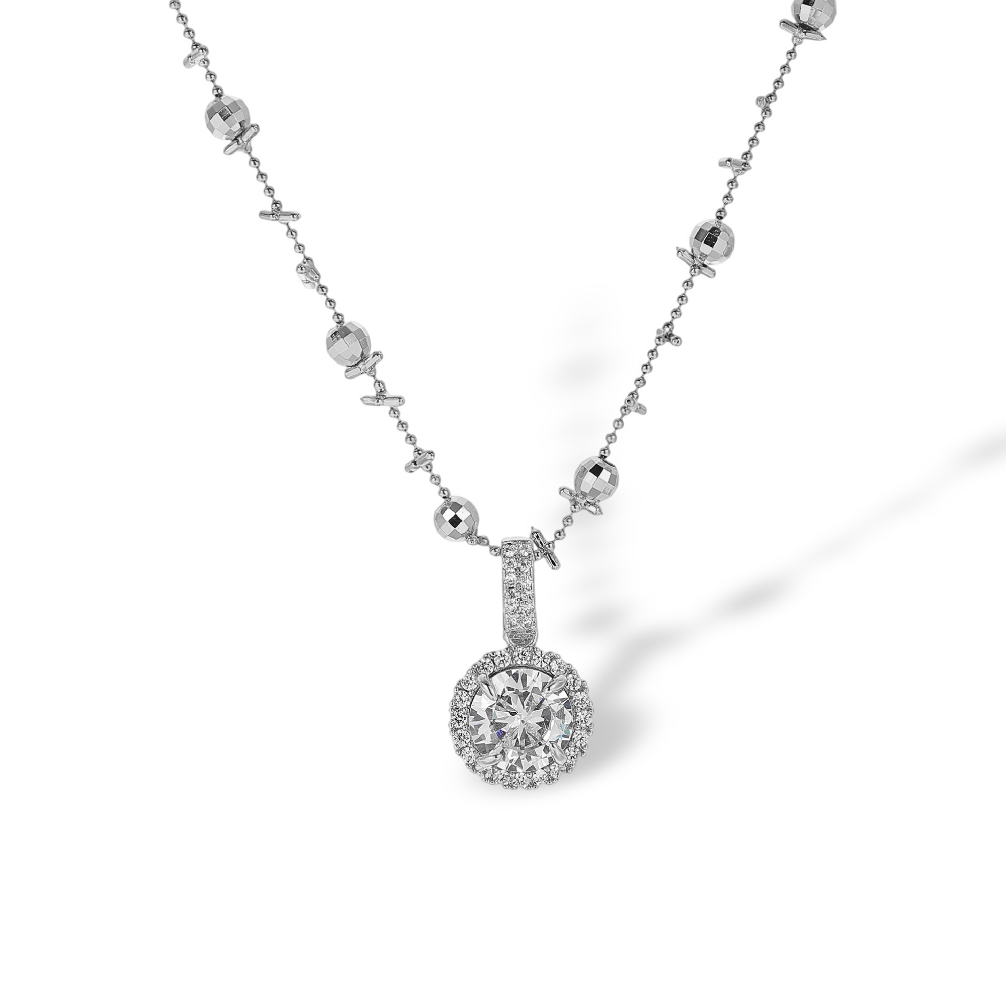 Innocence 18K Gold Round Necklace