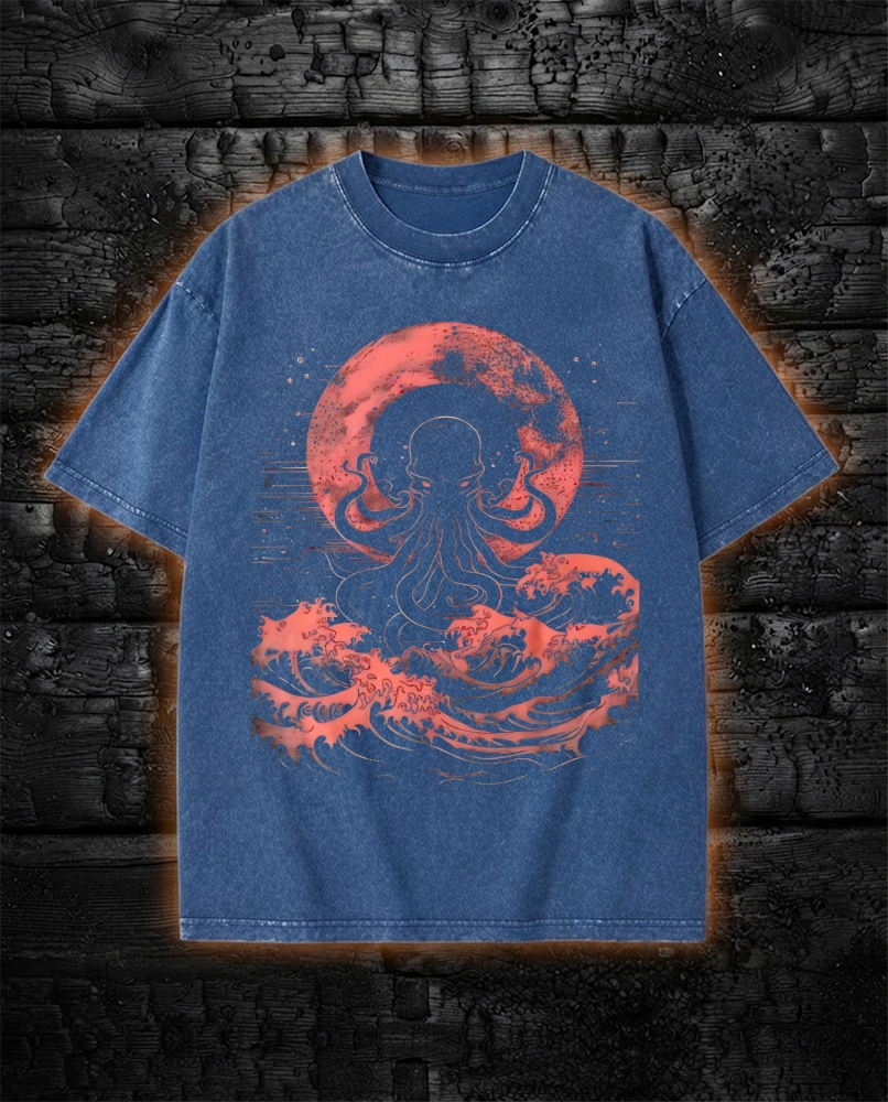 Cthulhu Red Moon Washed T-Shirt Japanese Gothic Kraken