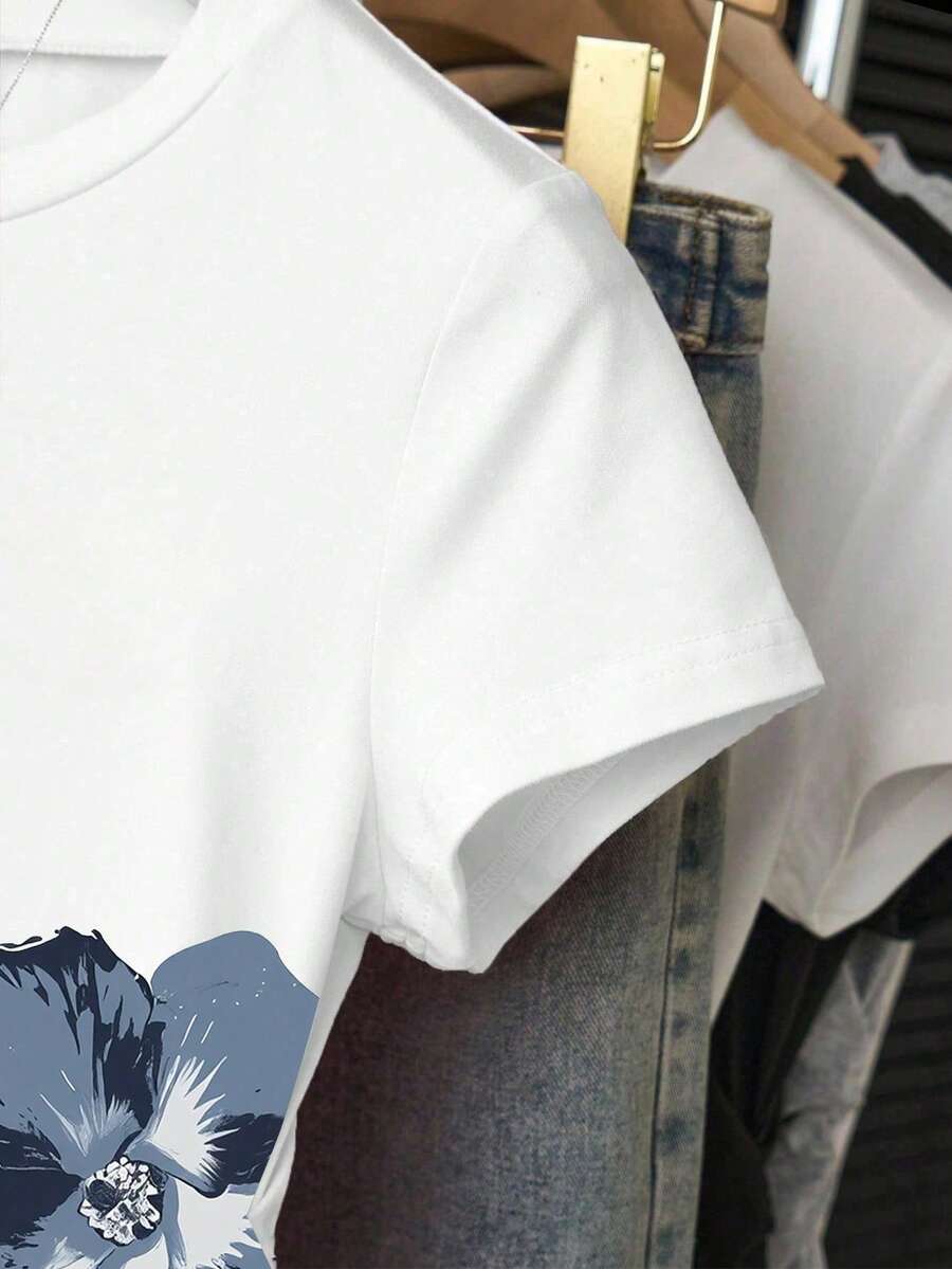 3 Piece Mixed Women's Summer Casual Printed Cute Pleated Short Slim Short-sleeved Round-neck T-shirt, Printed T-shirt, Fashionable Versatile Daily Wear