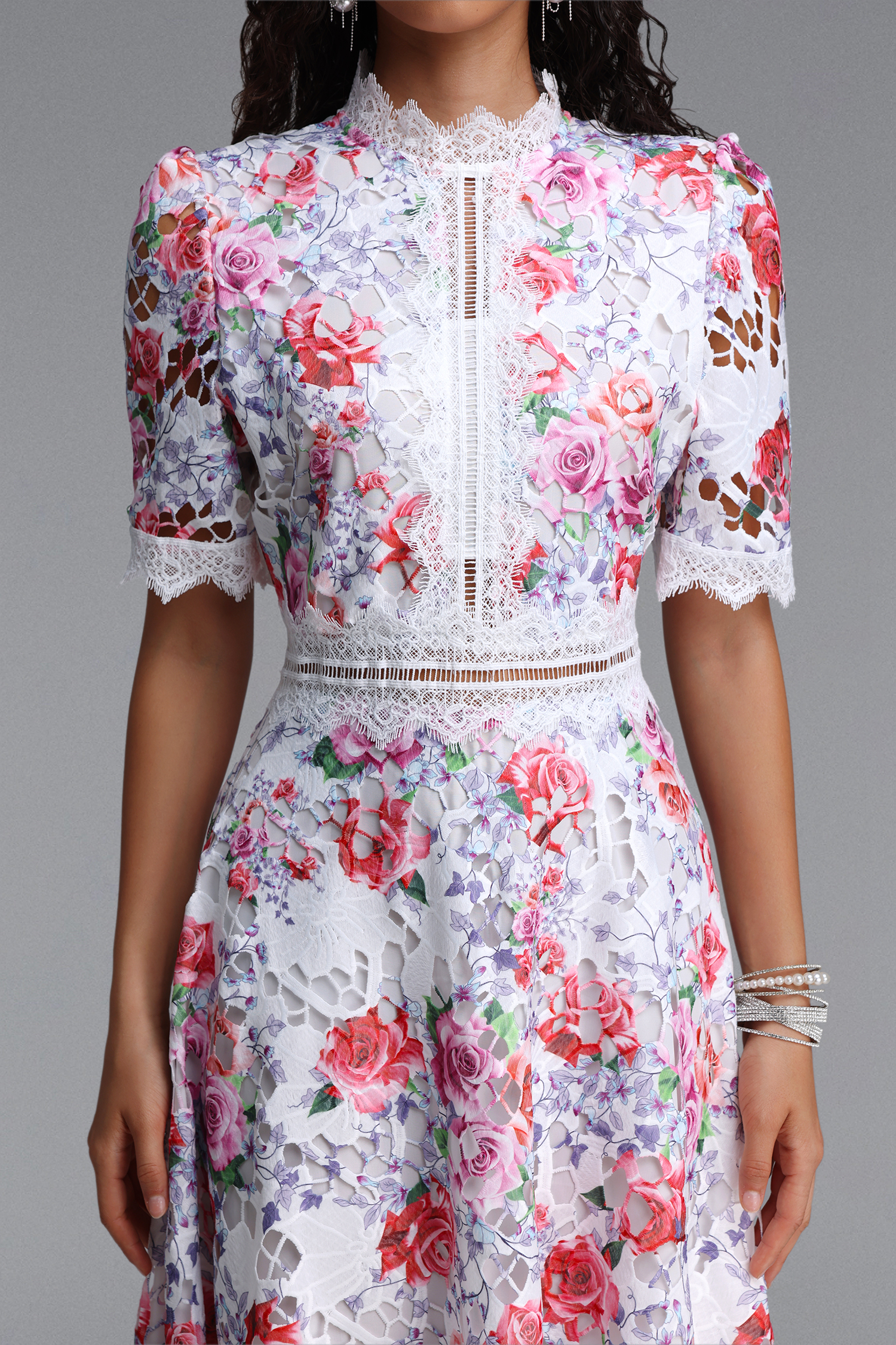 Perly Classic Cinched Short Sleeve Floral Print Lace Floral Midi Dress