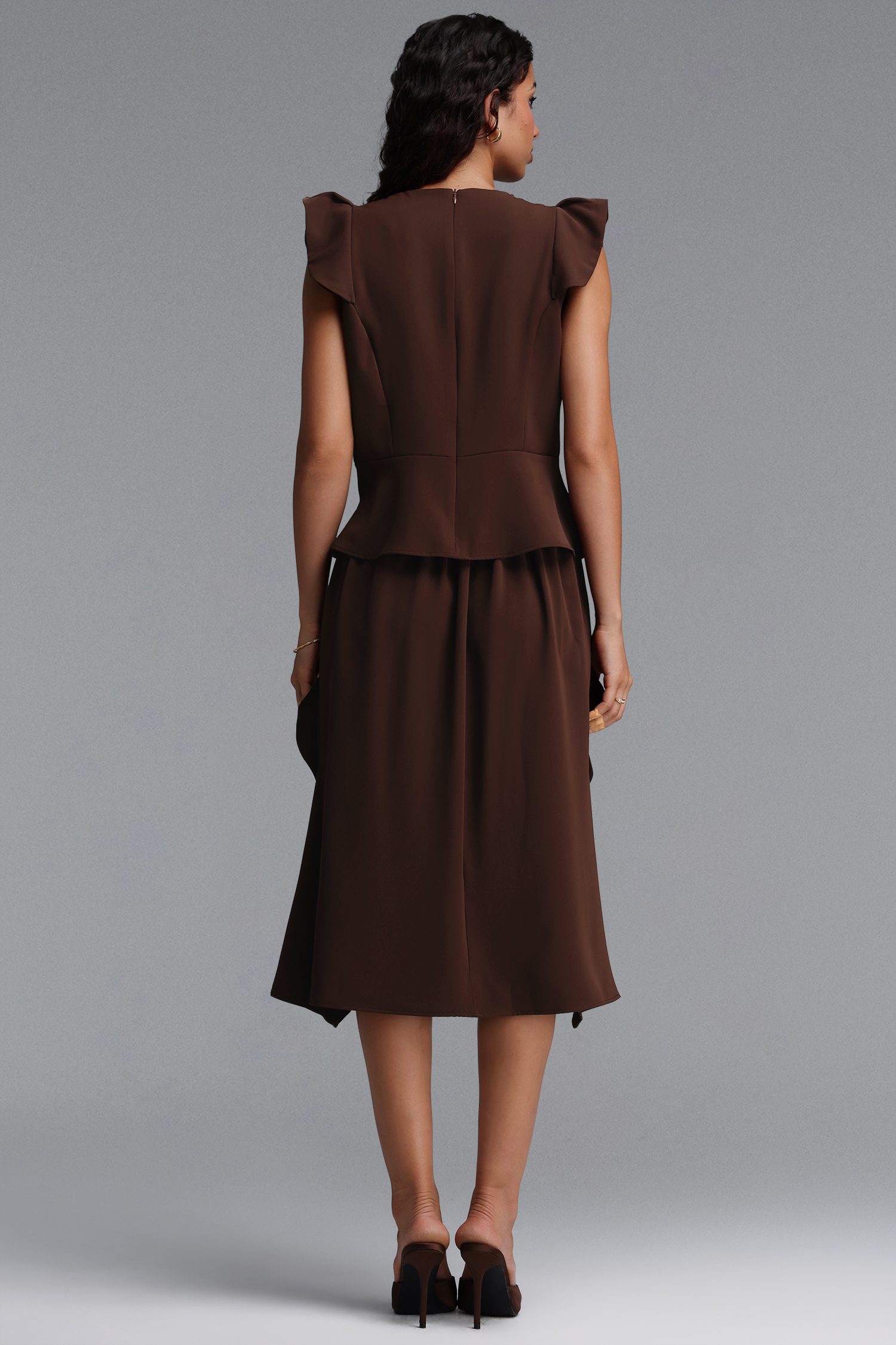 Denali Classic tailored Sleeveless Bow Ruffle Woven Top And Skirt Two Piece Set