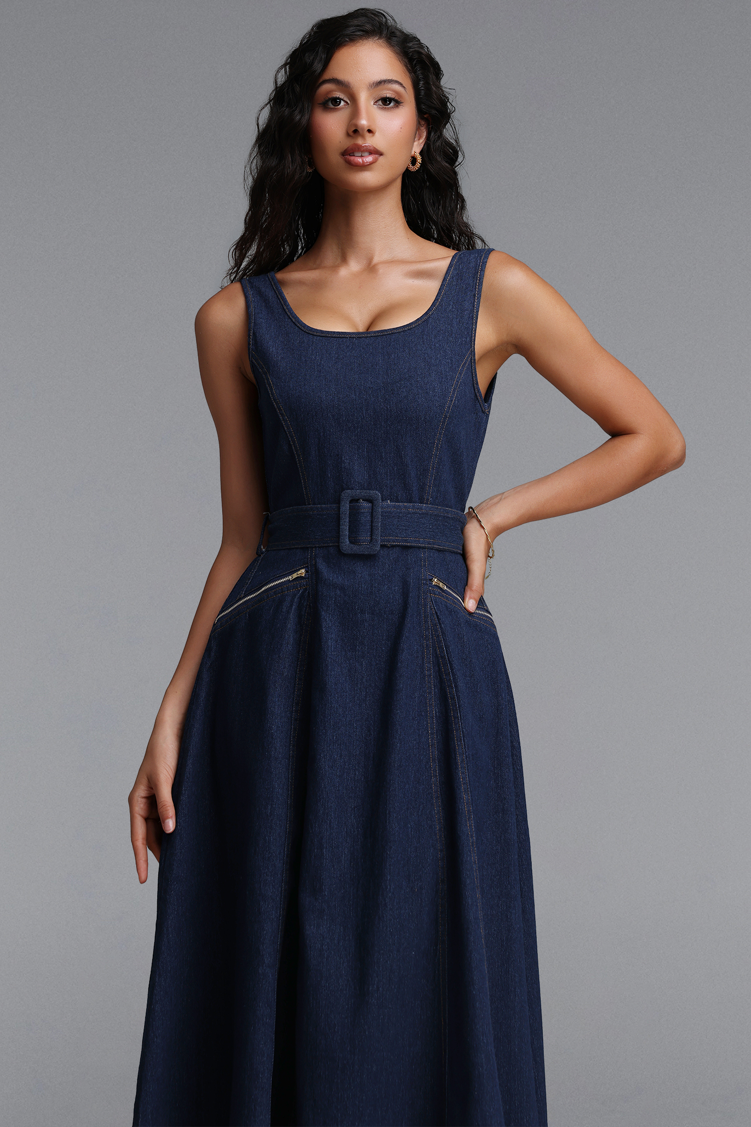 Pora Chic Tailored Sleeveless Denim Midi Dress