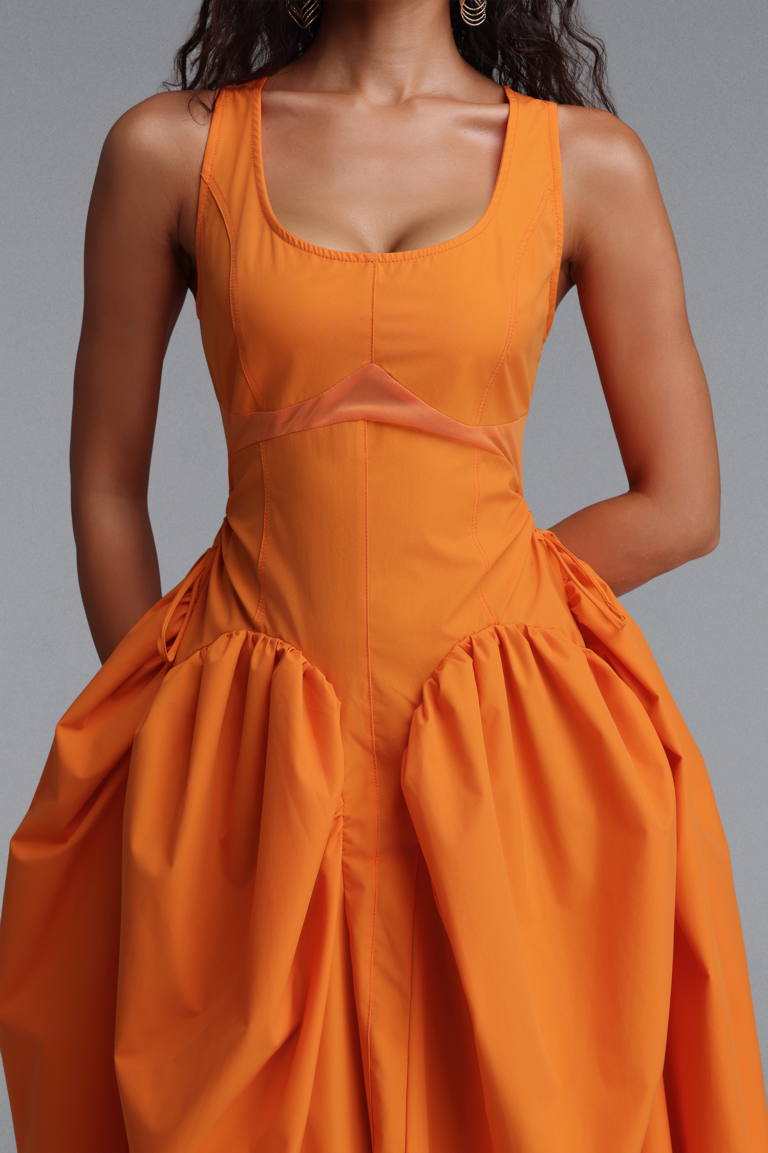 Hzere Chic Tailored Sleeveless Woven Maxi Dress