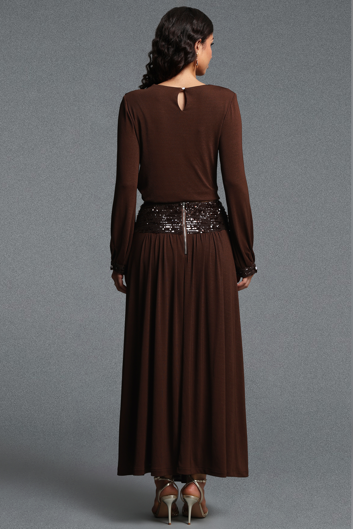 Renaa Vintage Flowy Round Neck Long Sleeve Sequin Knit Top and Skirt Two Piece Set