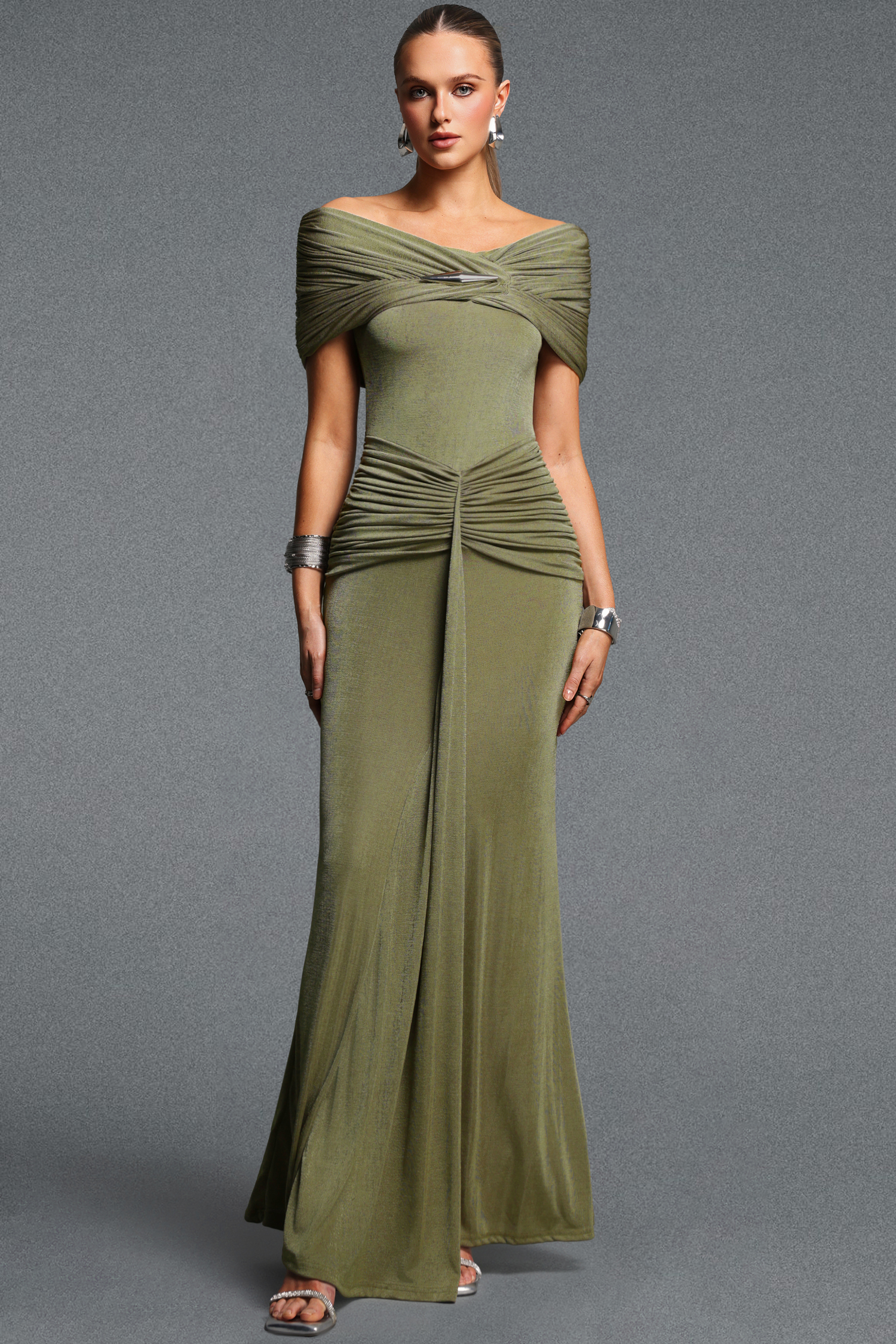 Kerade Elegant Cinched Waist Off Shoulder Ruched Metal Decor Knit Maxi Dress