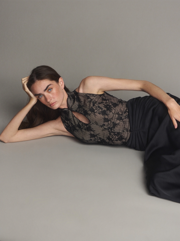 Maxi dress with a lace bodice and hip draping