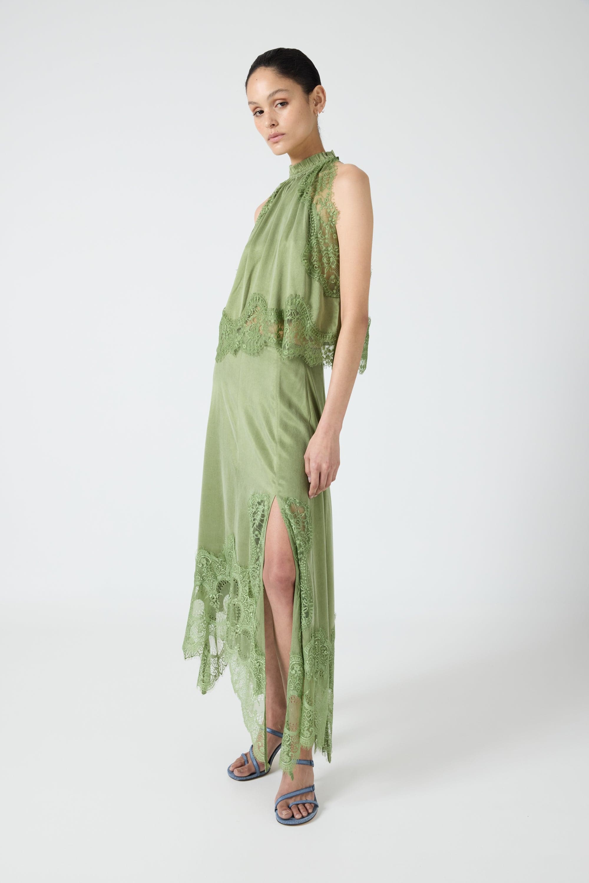 VISIONS LACE HANKERCHIEF SET